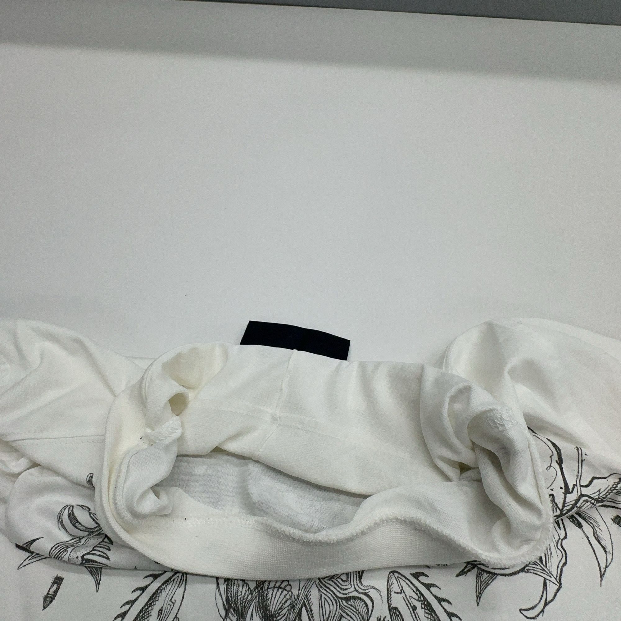 Givenchy Givenchy Mermaid Graphic T-Shirt Size S Size US S / EU 44-46 / 1 - 5 Thumbnail