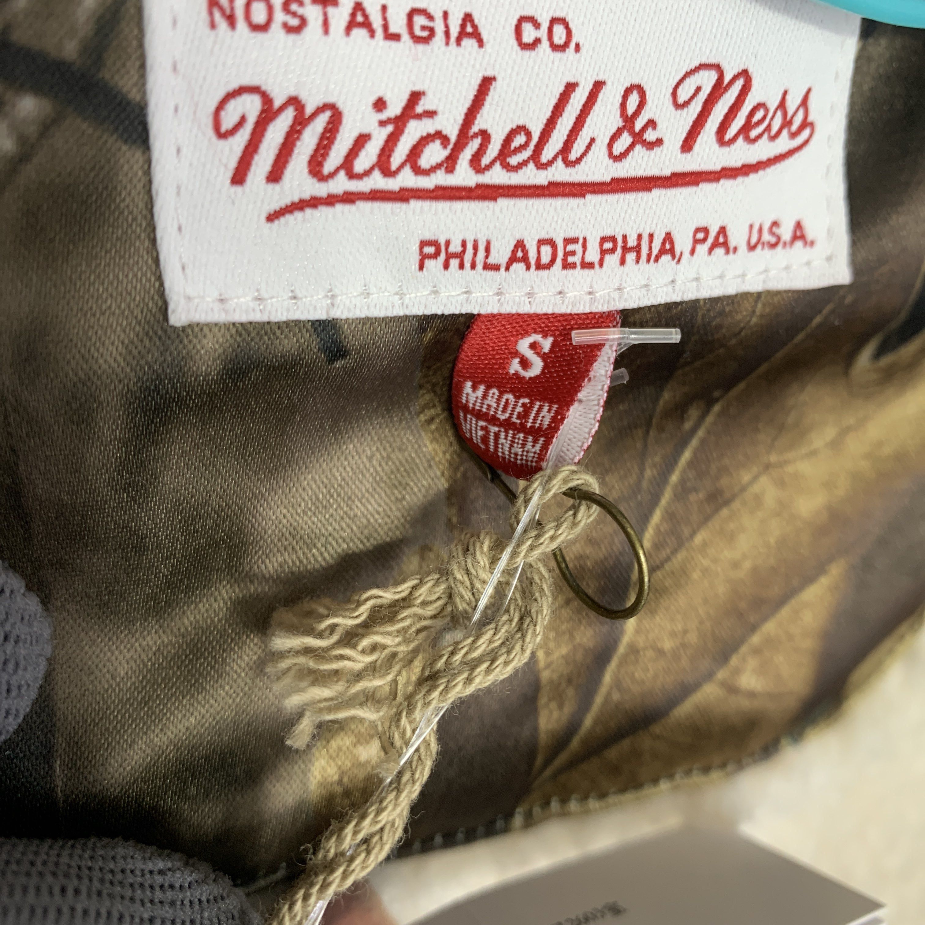 Supreme Supreme x Mitchell & Ness Camo Hooded Varsity Jacket S Size US S / EU 44-46 / 1 - 2 Thumbnail