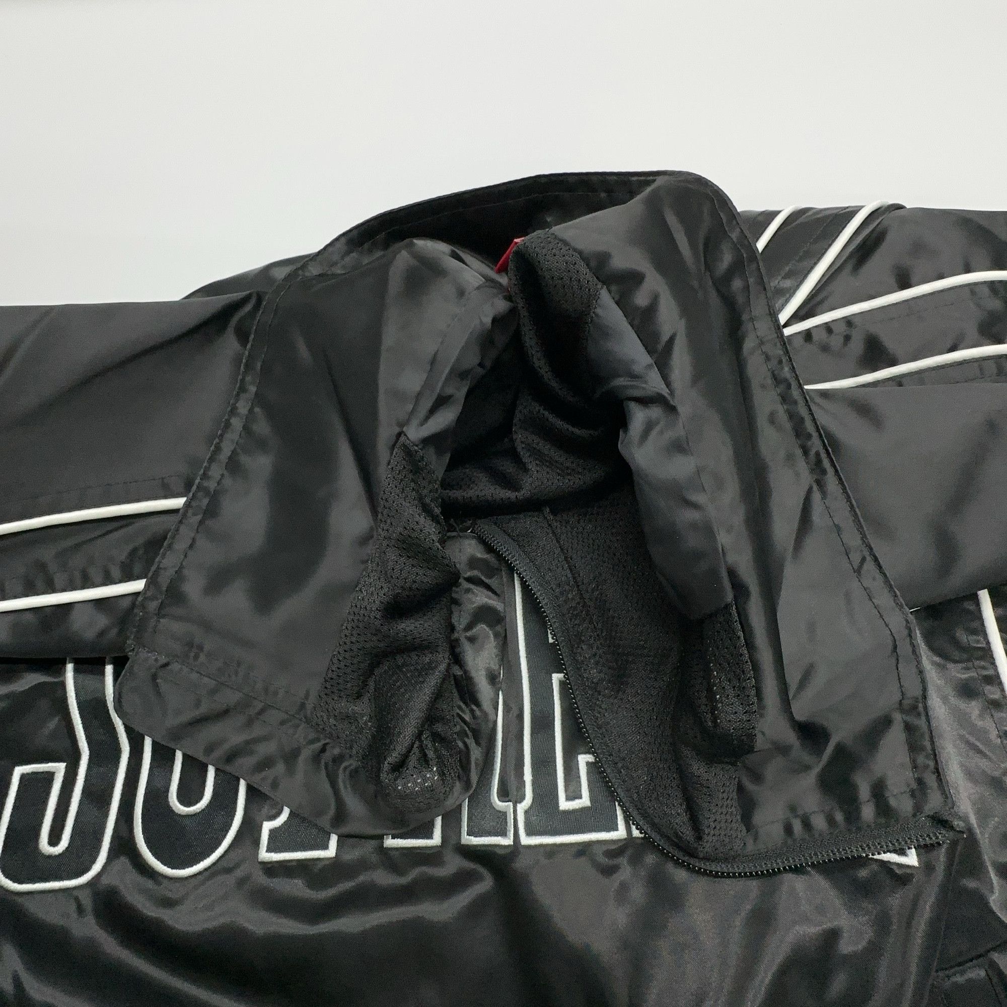 Supreme Supreme Satin Piping Pullover Size XL Size US XL / EU 56 / 4 - 5 Thumbnail