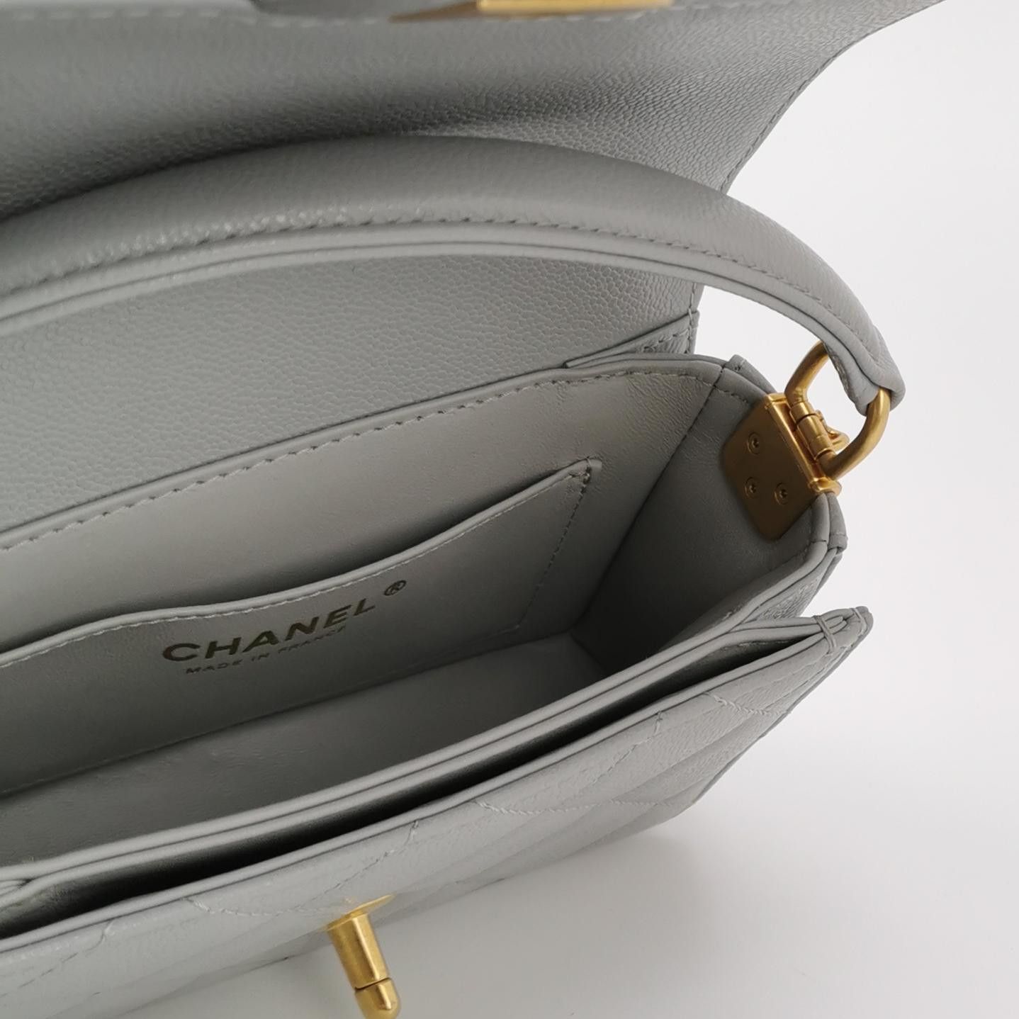 Chanel Chanel Women os Shoulder Bags Size ONE SIZE - 7 Thumbnail