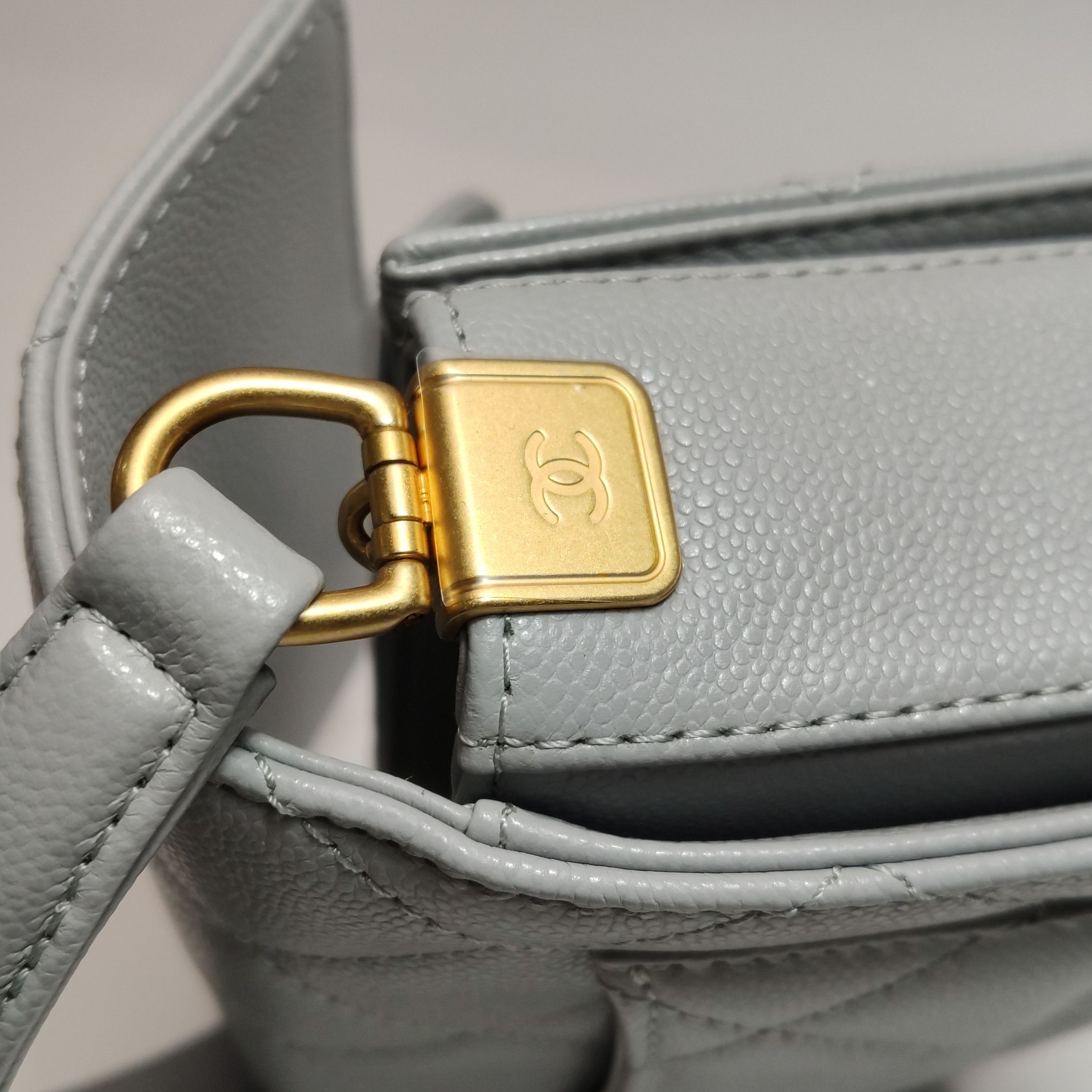 Chanel Chanel Women os Shoulder Bags Size ONE SIZE - 13 Thumbnail