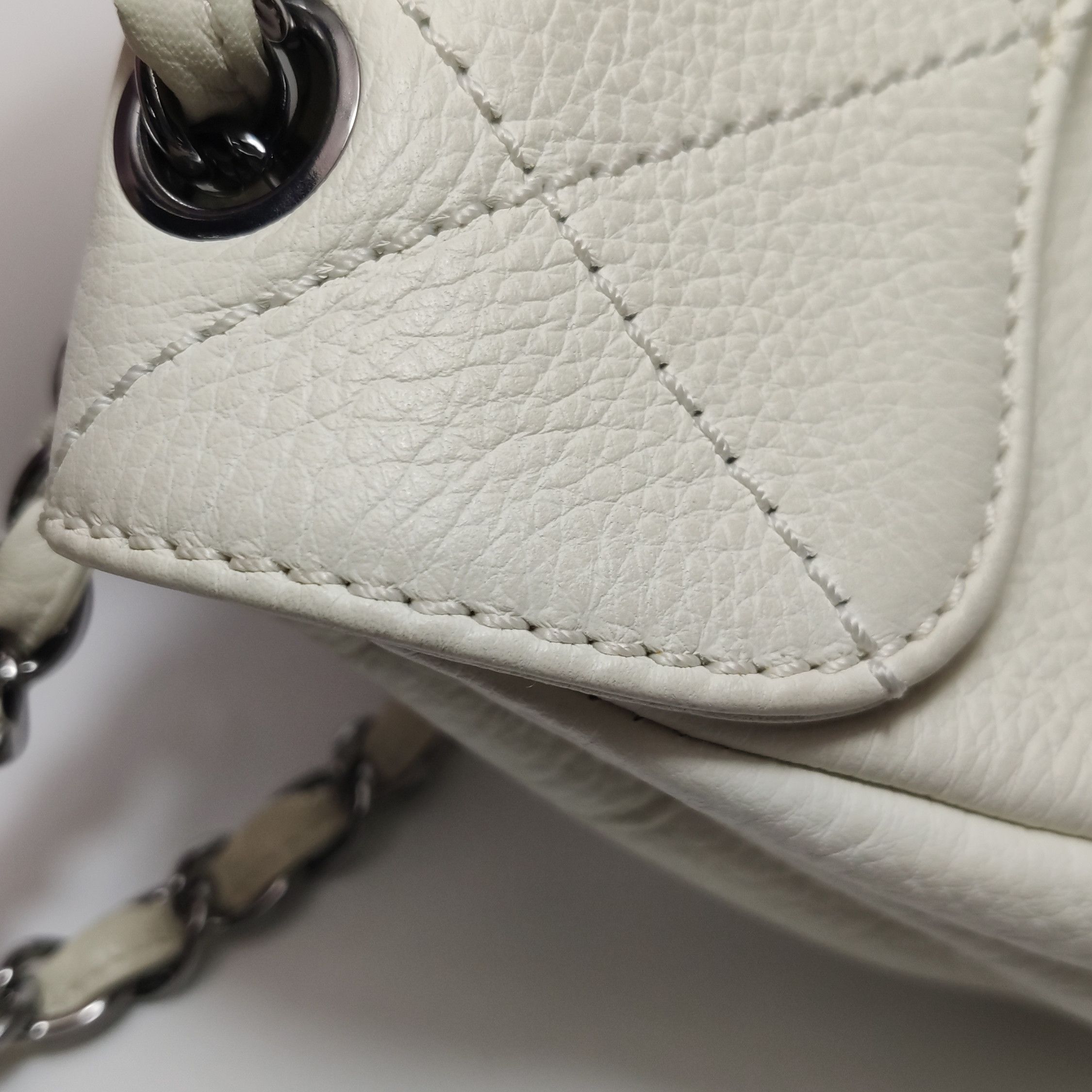 Chanel Chanel Women os Shoulder Bags Size ONE SIZE - 20 Thumbnail