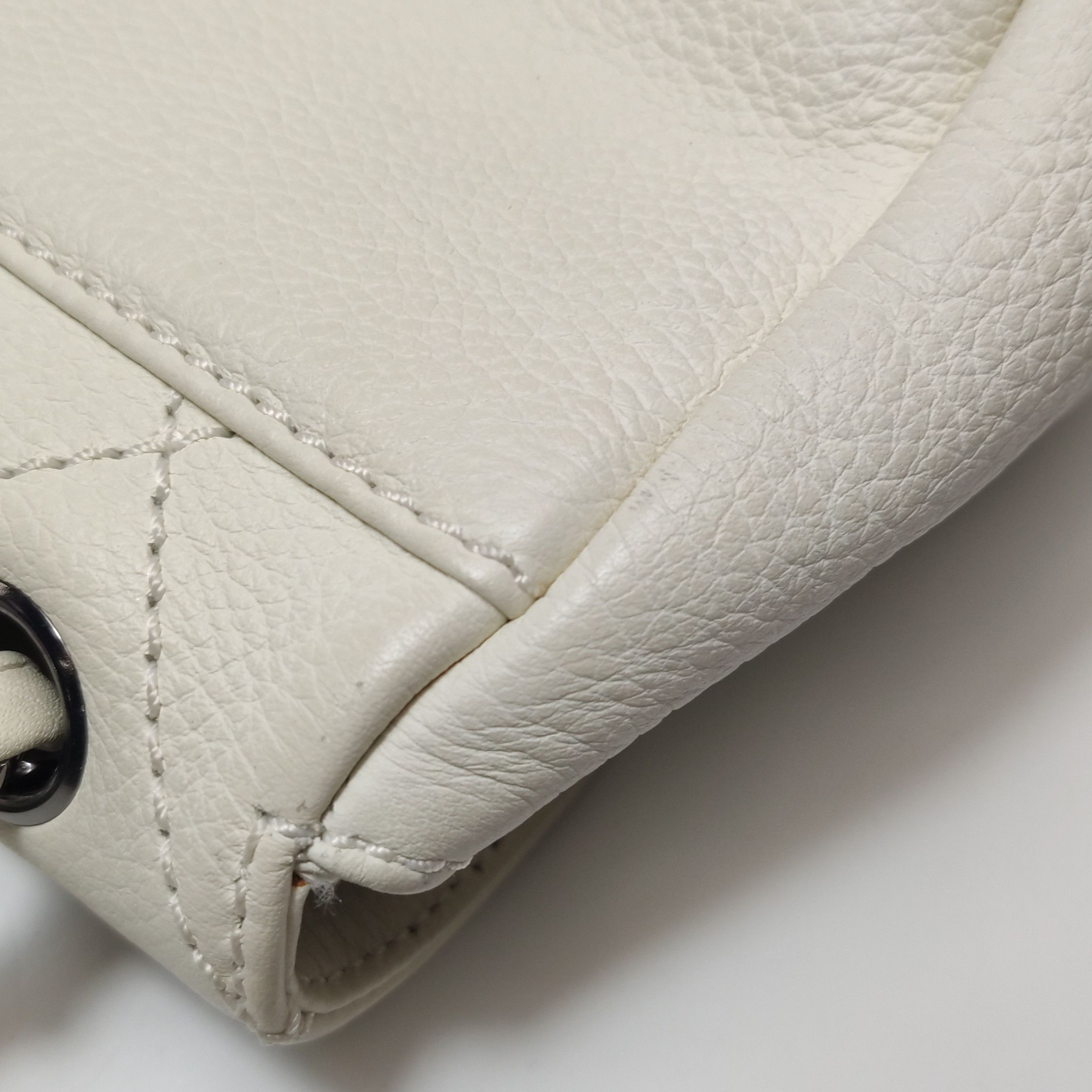 Chanel Chanel Women os Shoulder Bags Size ONE SIZE - 18 Thumbnail