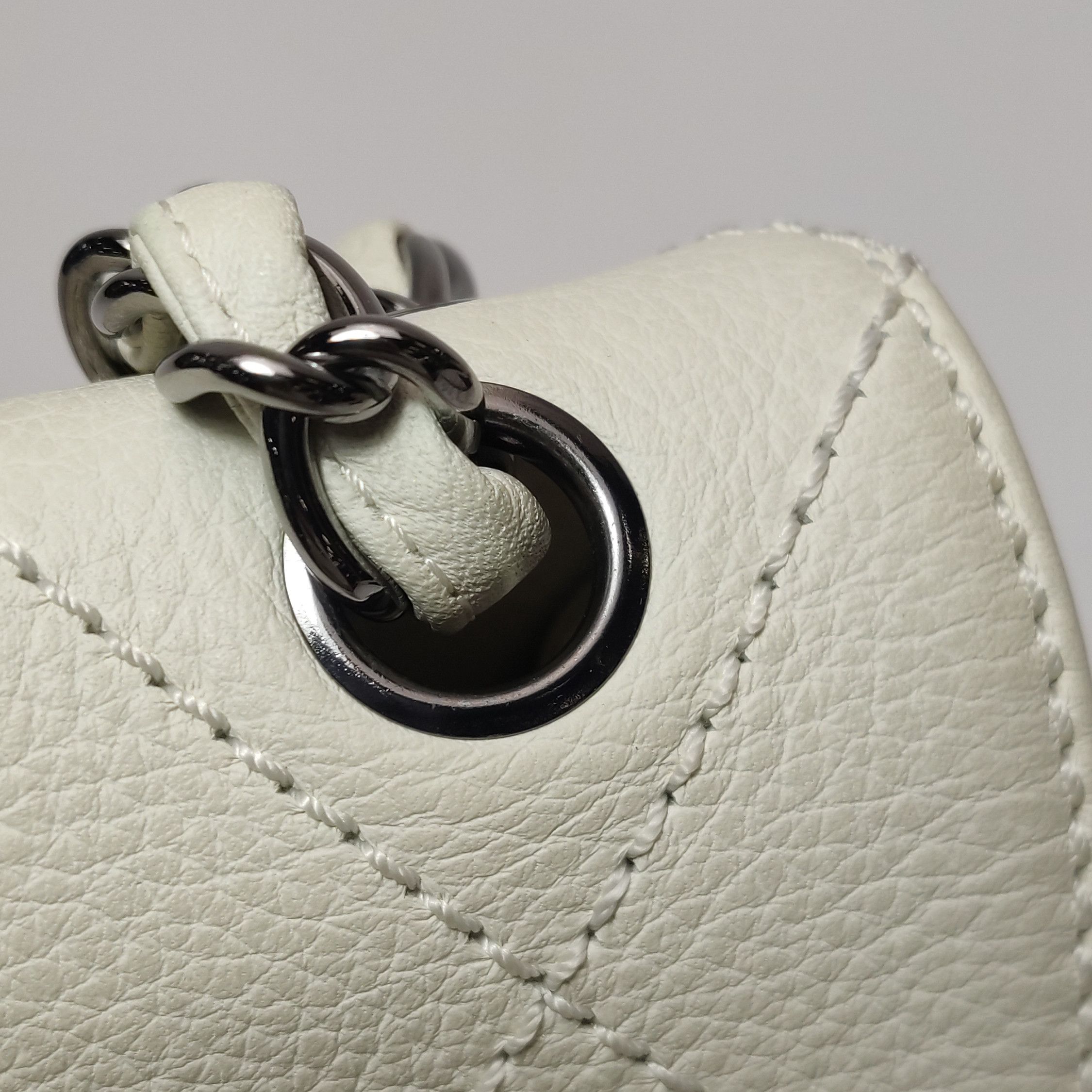Chanel Chanel Women os Shoulder Bags Size ONE SIZE - 16 Thumbnail