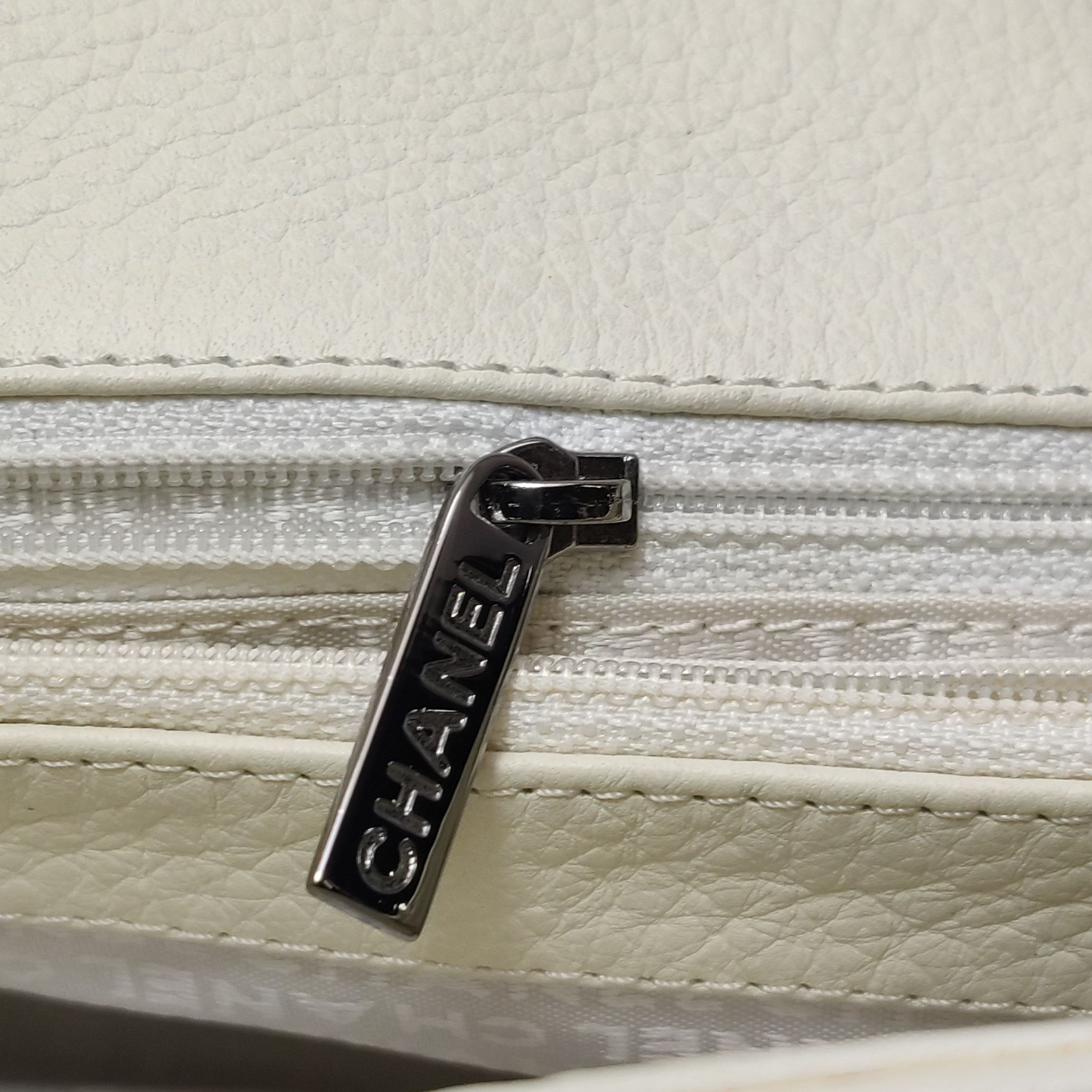 Chanel Chanel Women os Shoulder Bags Size ONE SIZE - 17 Thumbnail