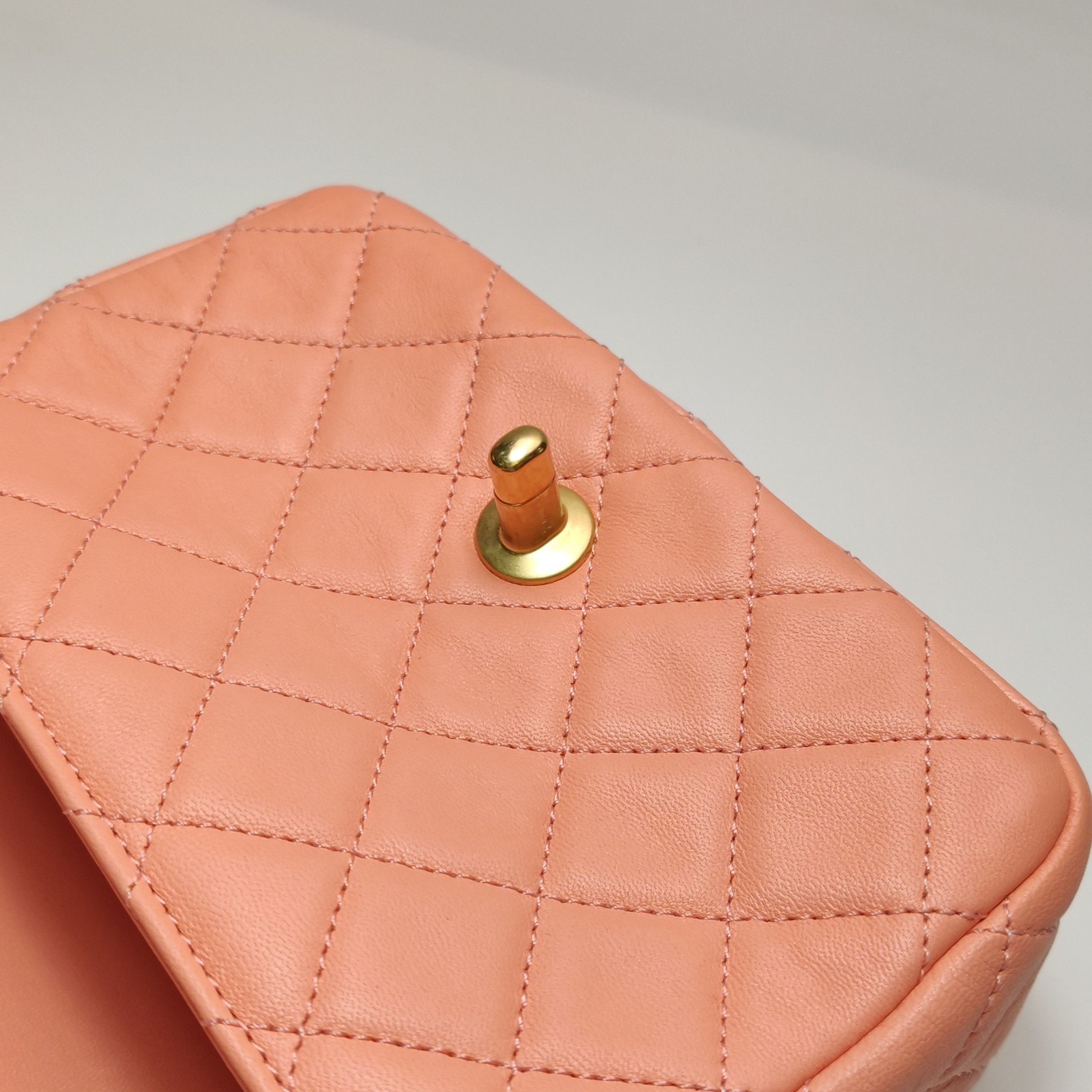 Chanel Chanel Women os Crossbody Bags Size ONE SIZE - 19 Thumbnail
