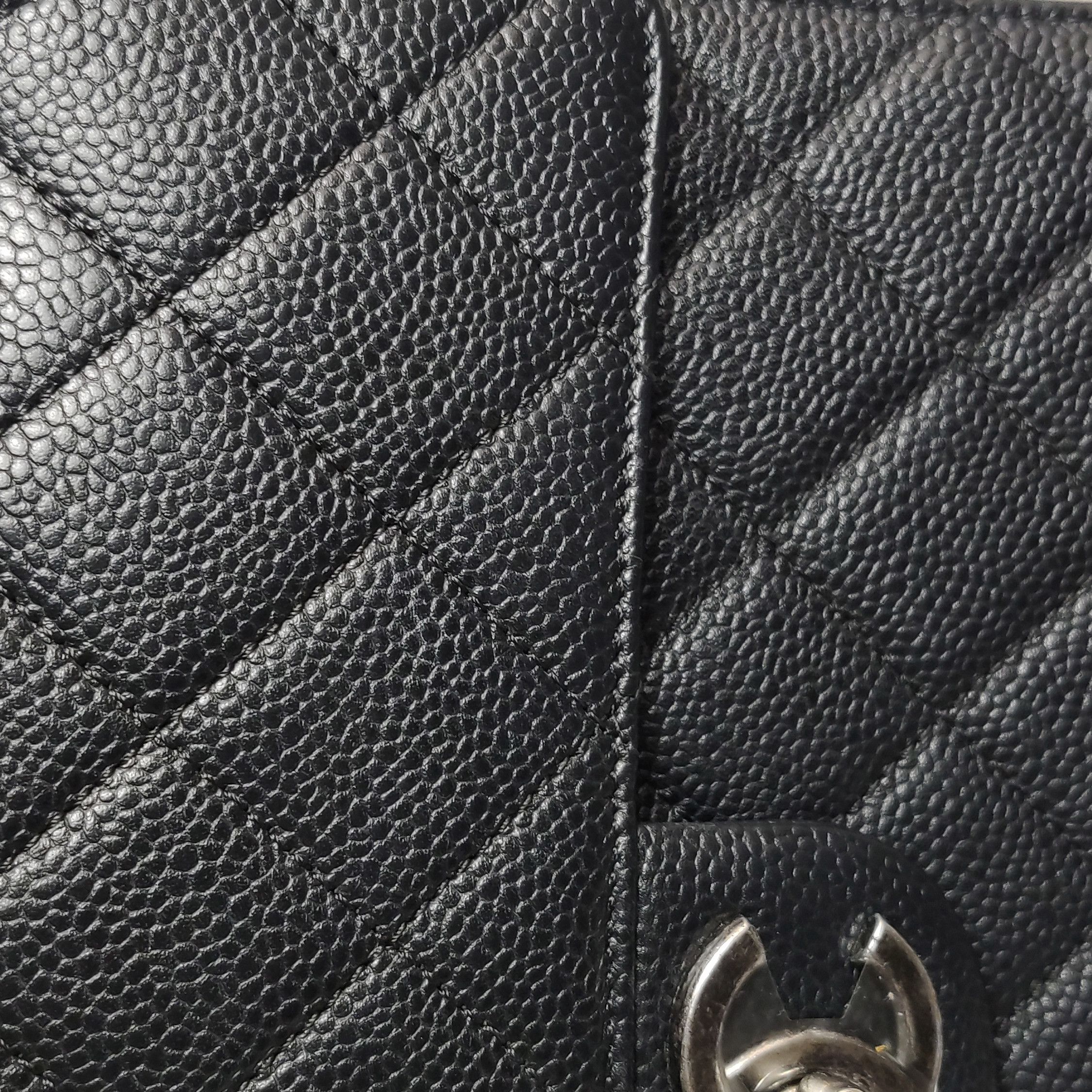 Chanel Chanel Women os Shoulder Bags Size ONE SIZE - 24 Thumbnail