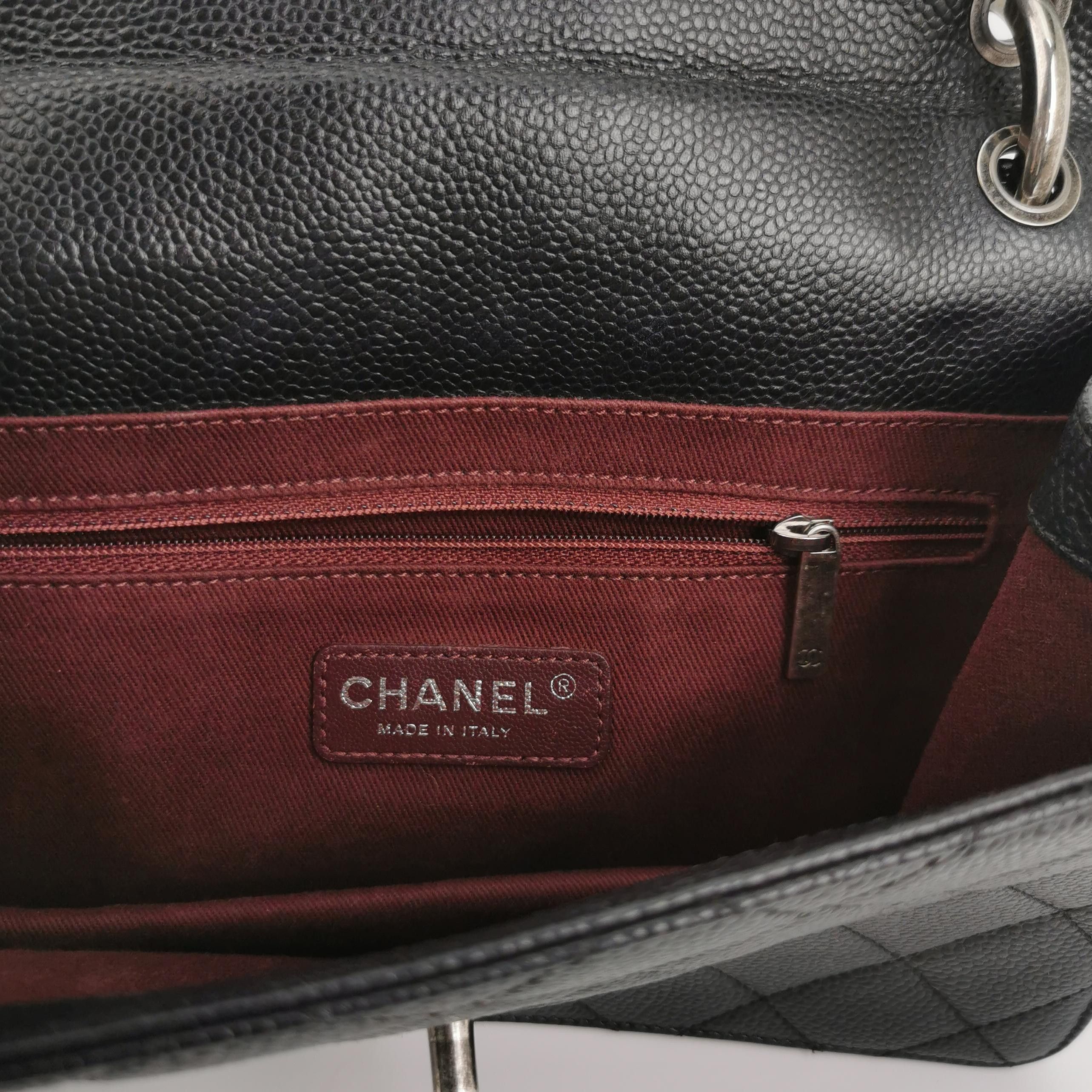 Chanel Chanel Women os Shoulder Bags Size ONE SIZE - 8 Thumbnail