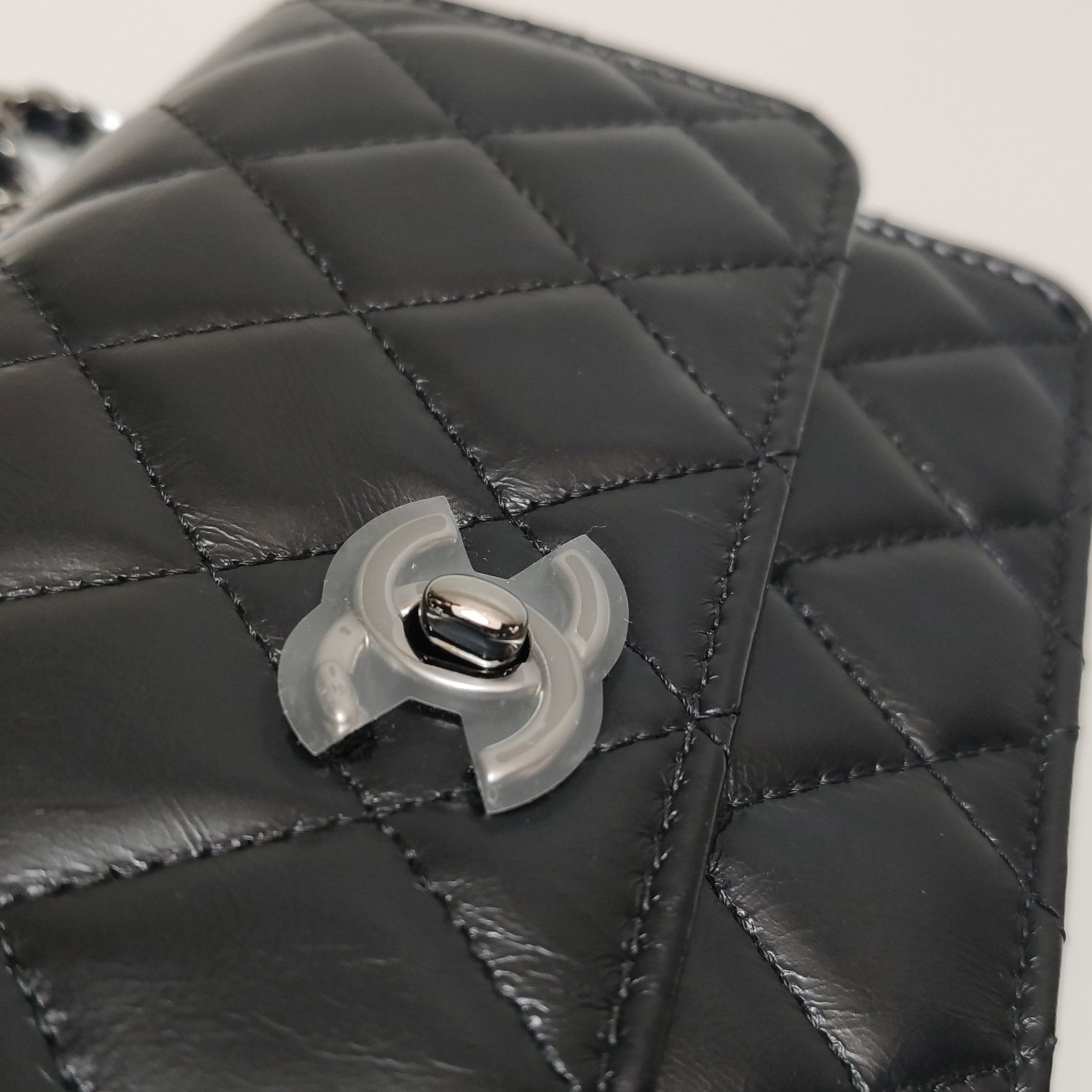 Chanel Chanel Women os Crossbody Bags Size ONE SIZE - 14 Thumbnail