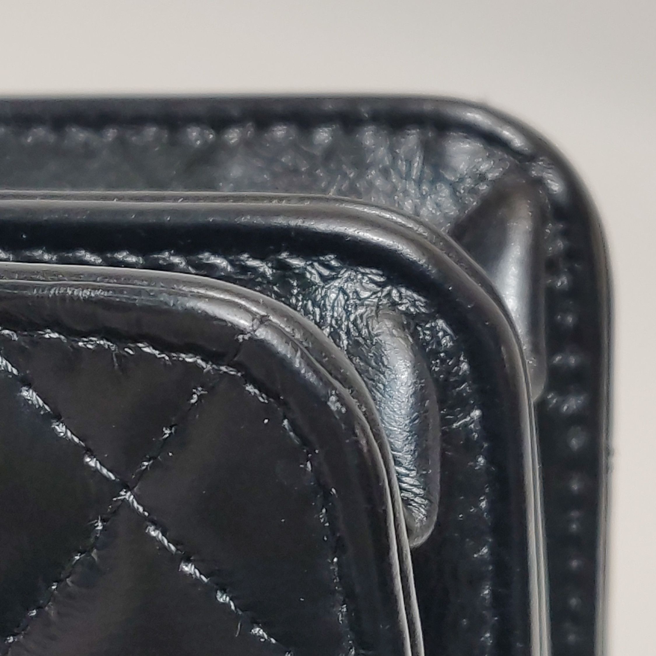Chanel Chanel Women os Crossbody Bags Size ONE SIZE - 24 Thumbnail