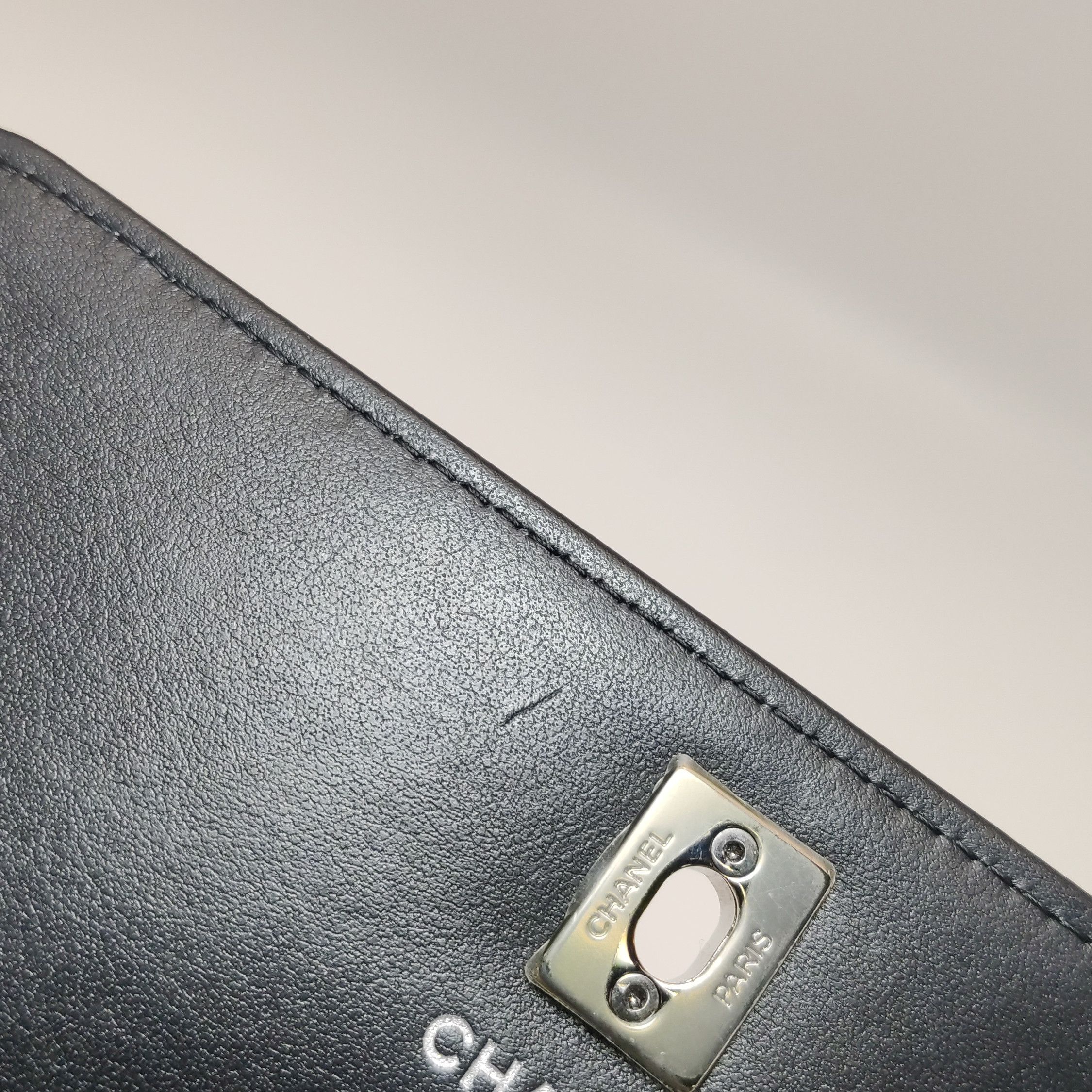 Chanel Chanel Women os Crossbody Bags Size ONE SIZE - 11 Thumbnail