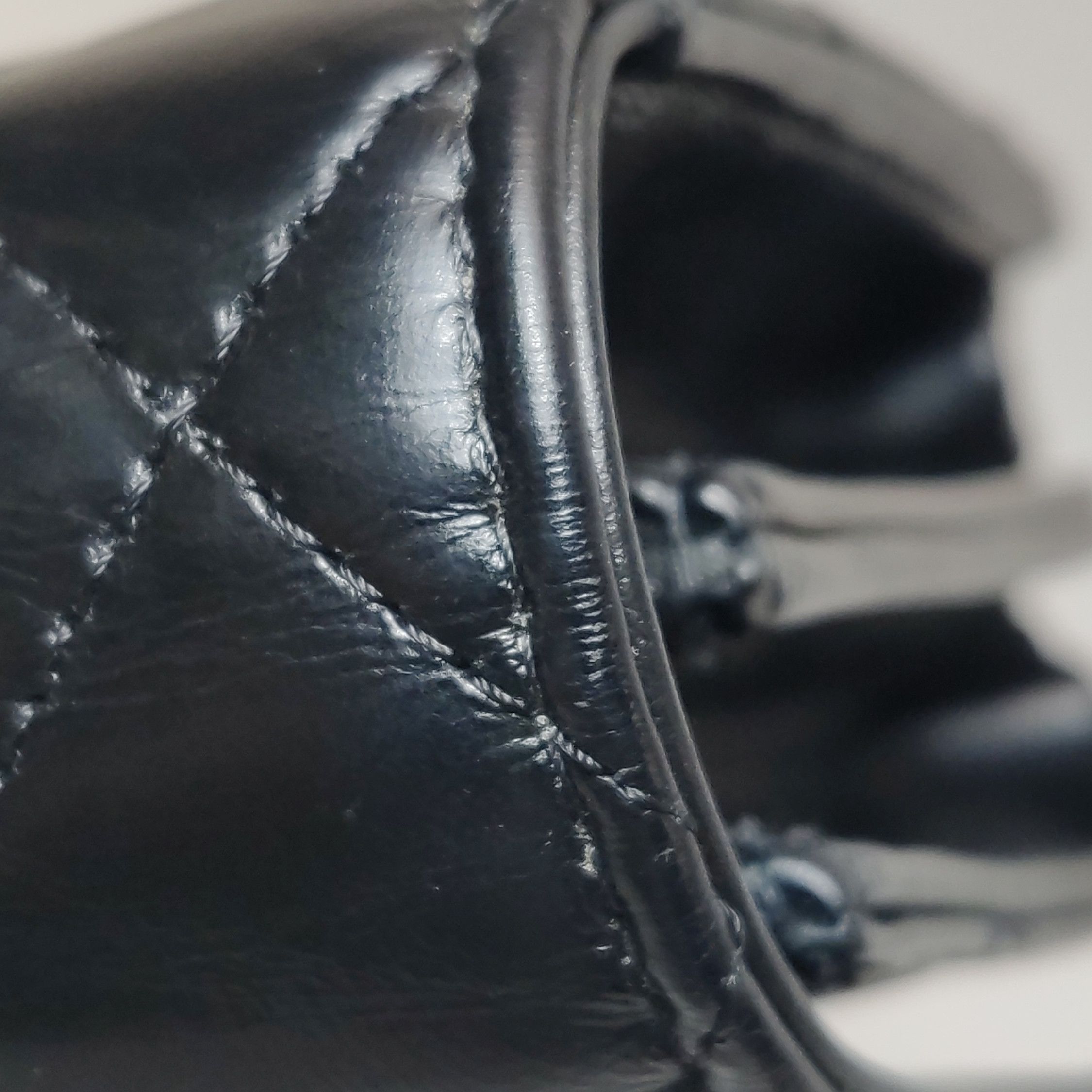 Chanel Chanel Women os Crossbody Bags Size ONE SIZE - 21 Thumbnail