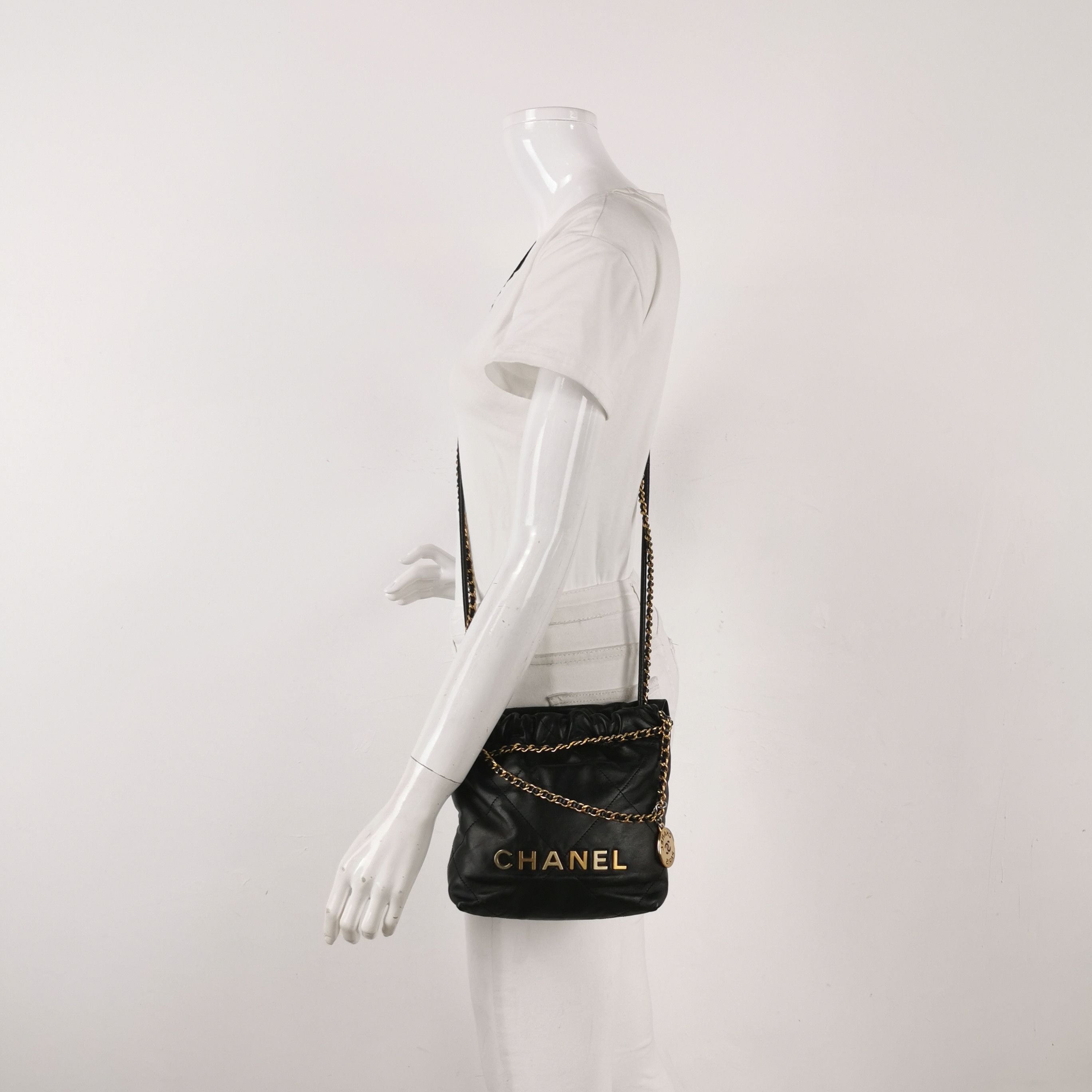 Chanel Chanel Women os Shoulder Bags Size ONE SIZE - 2 Thumbnail