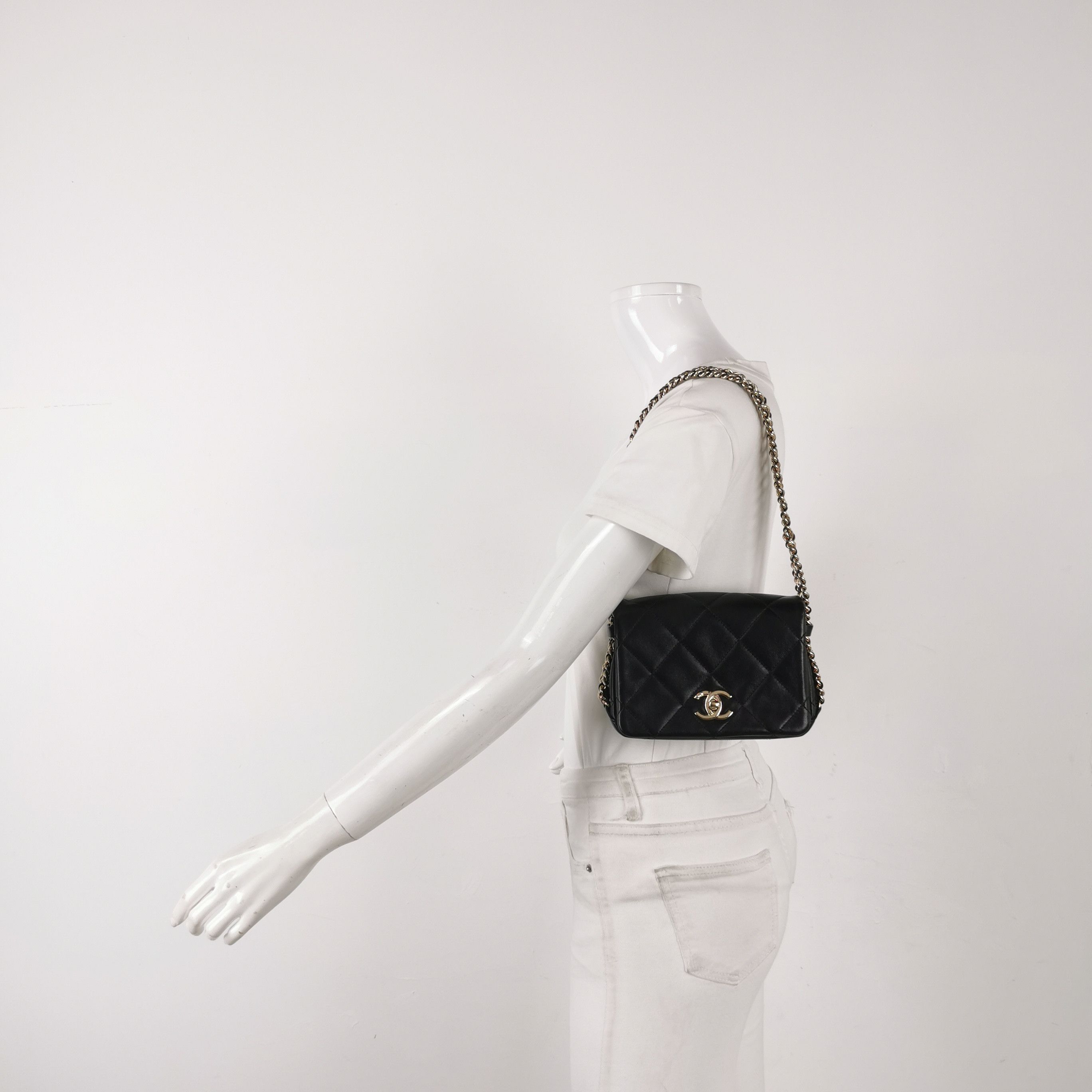 Chanel Chanel Women os Shoulder Bags Size ONE SIZE - 2 Thumbnail