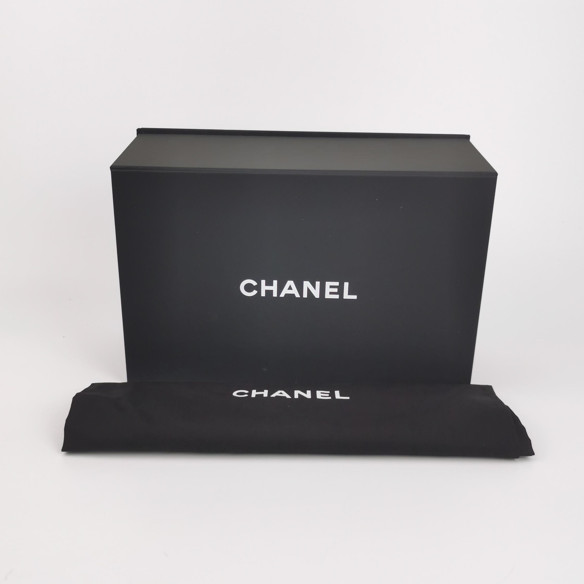 Chanel Chanel Women os Shoulder Bags Size ONE SIZE - 9 Thumbnail
