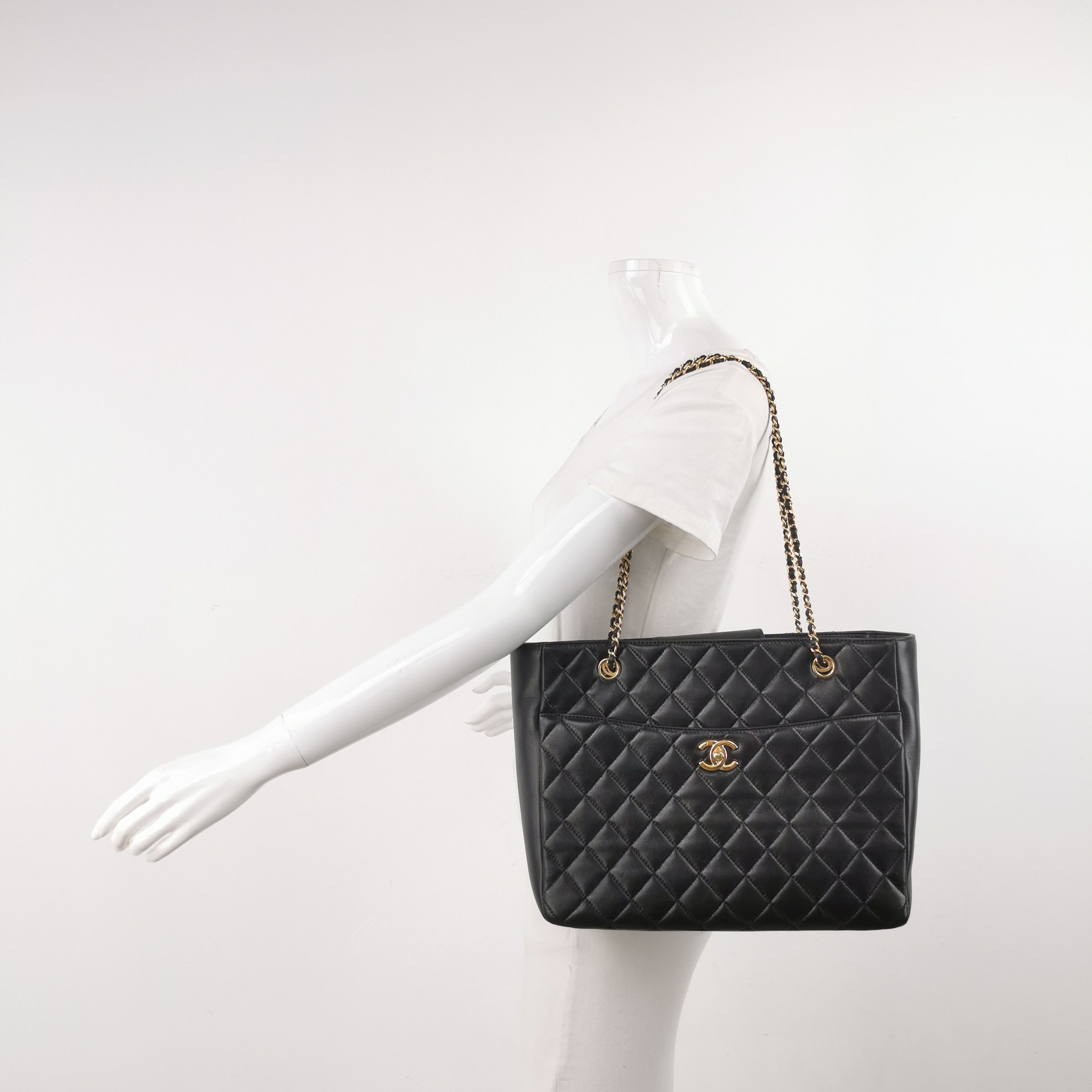 Chanel Chanel Women os Shoulder Bags Size ONE SIZE - 2 Thumbnail