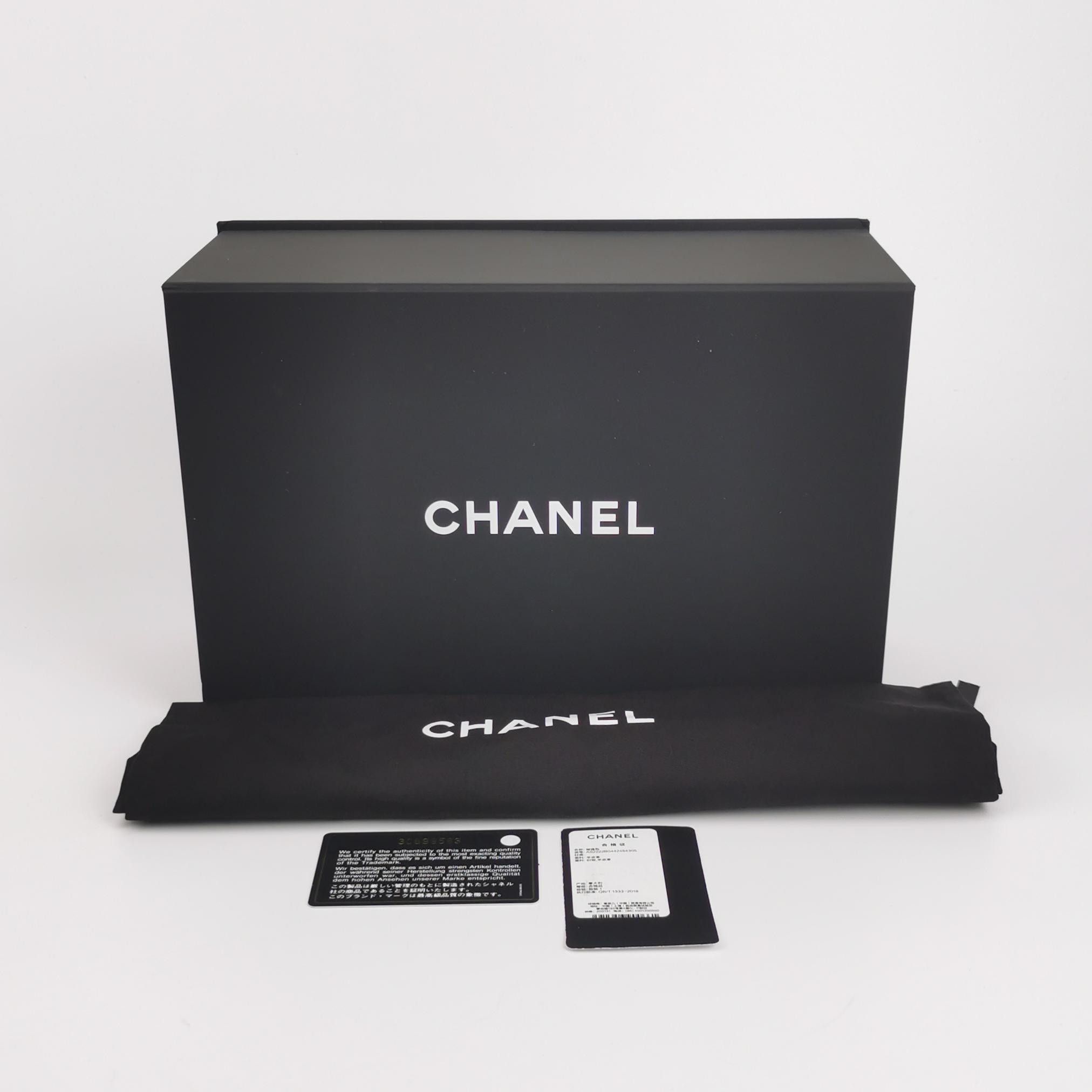 Chanel Chanel Women os Shoulder Bags Size ONE SIZE - 9 Thumbnail