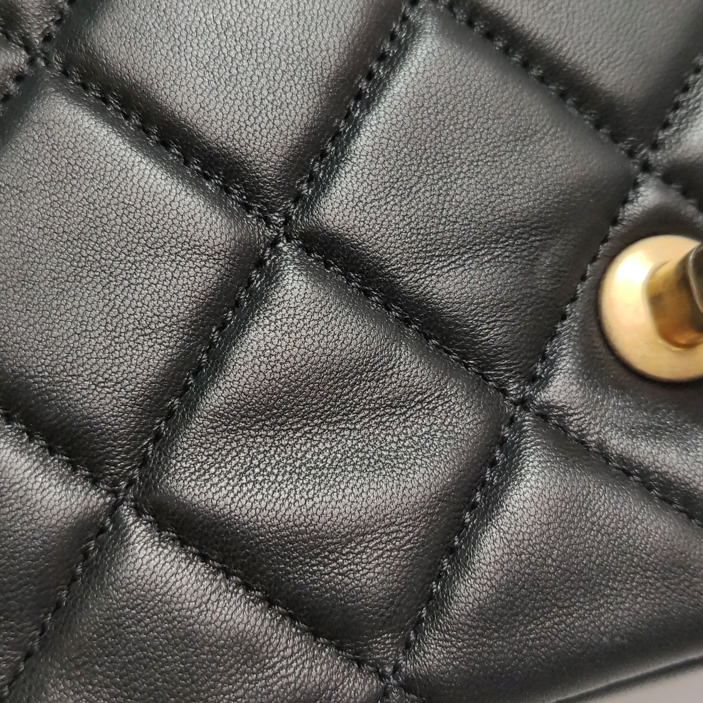 Chanel Chanel Women os Shoulder Bags Size ONE SIZE - 12 Thumbnail
