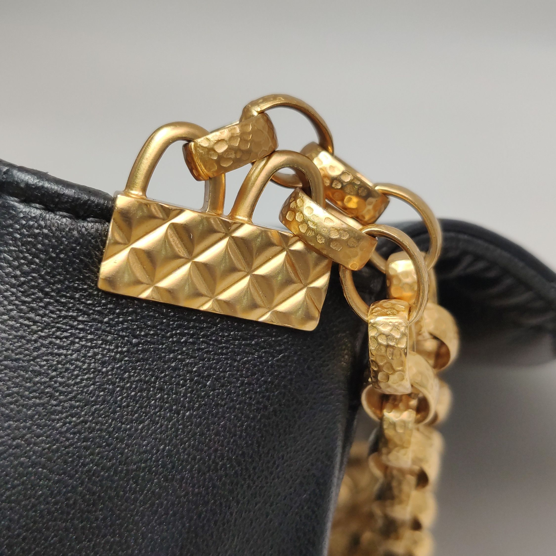Chanel Chanel Women os Shoulder Bags Size ONE SIZE - 15 Thumbnail