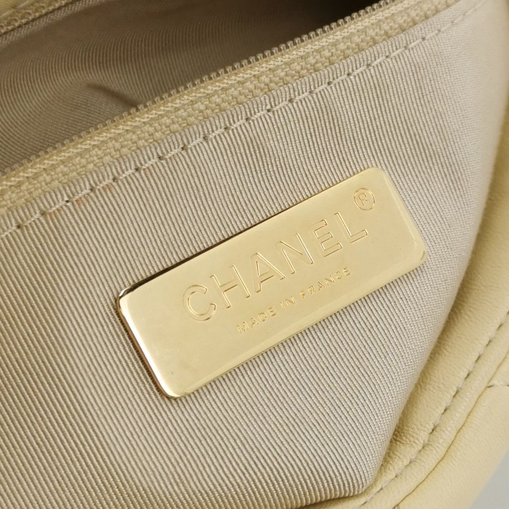 Chanel Chanel Women os Shoulder Bags Size ONE SIZE - 8 Thumbnail