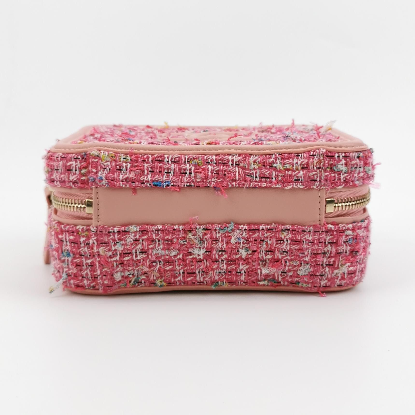 Chanel Chanel Women os Crossbody Bags Size ONE SIZE - 6 Thumbnail