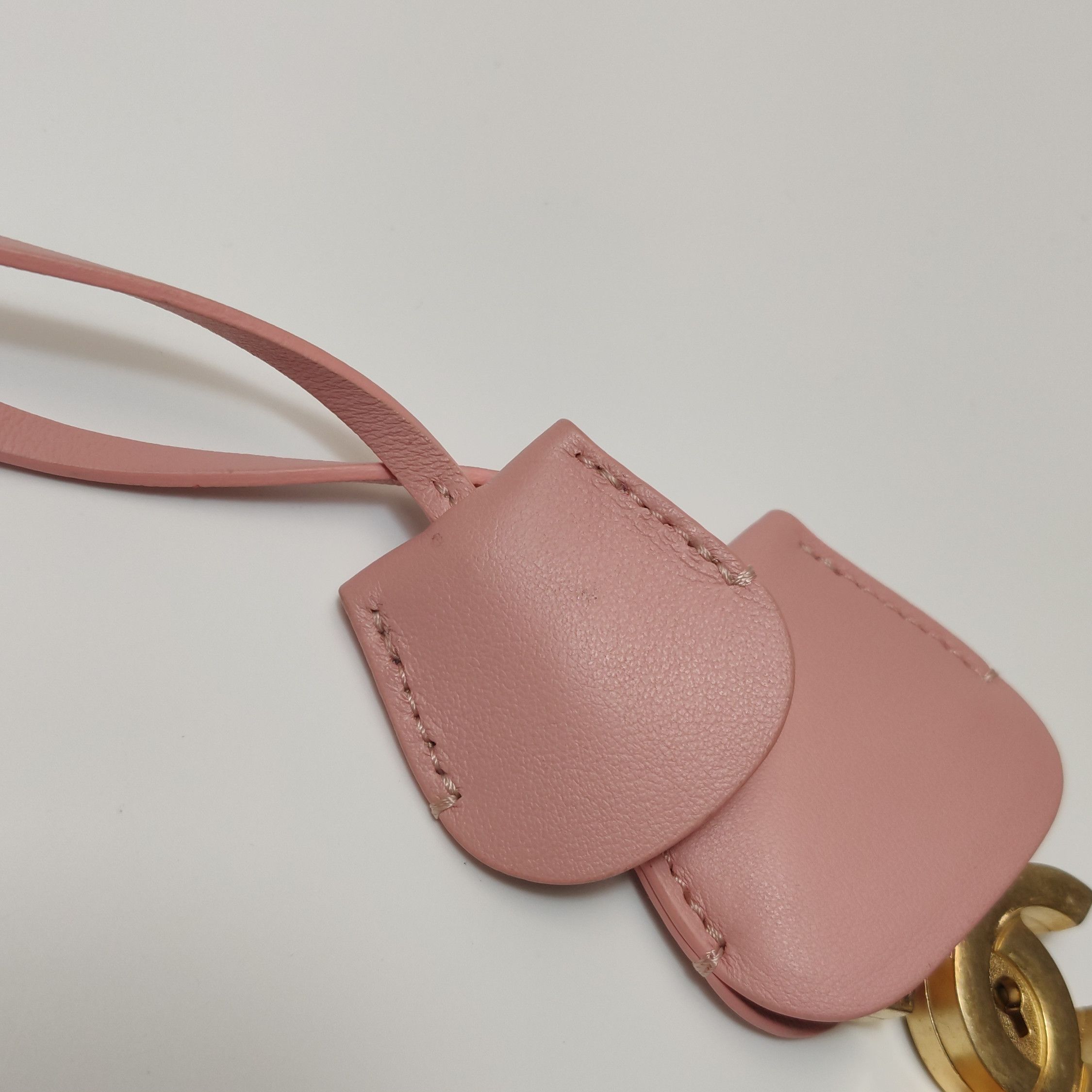 Chanel Chanel Women os Crossbody Bags Size ONE SIZE - 22 Thumbnail
