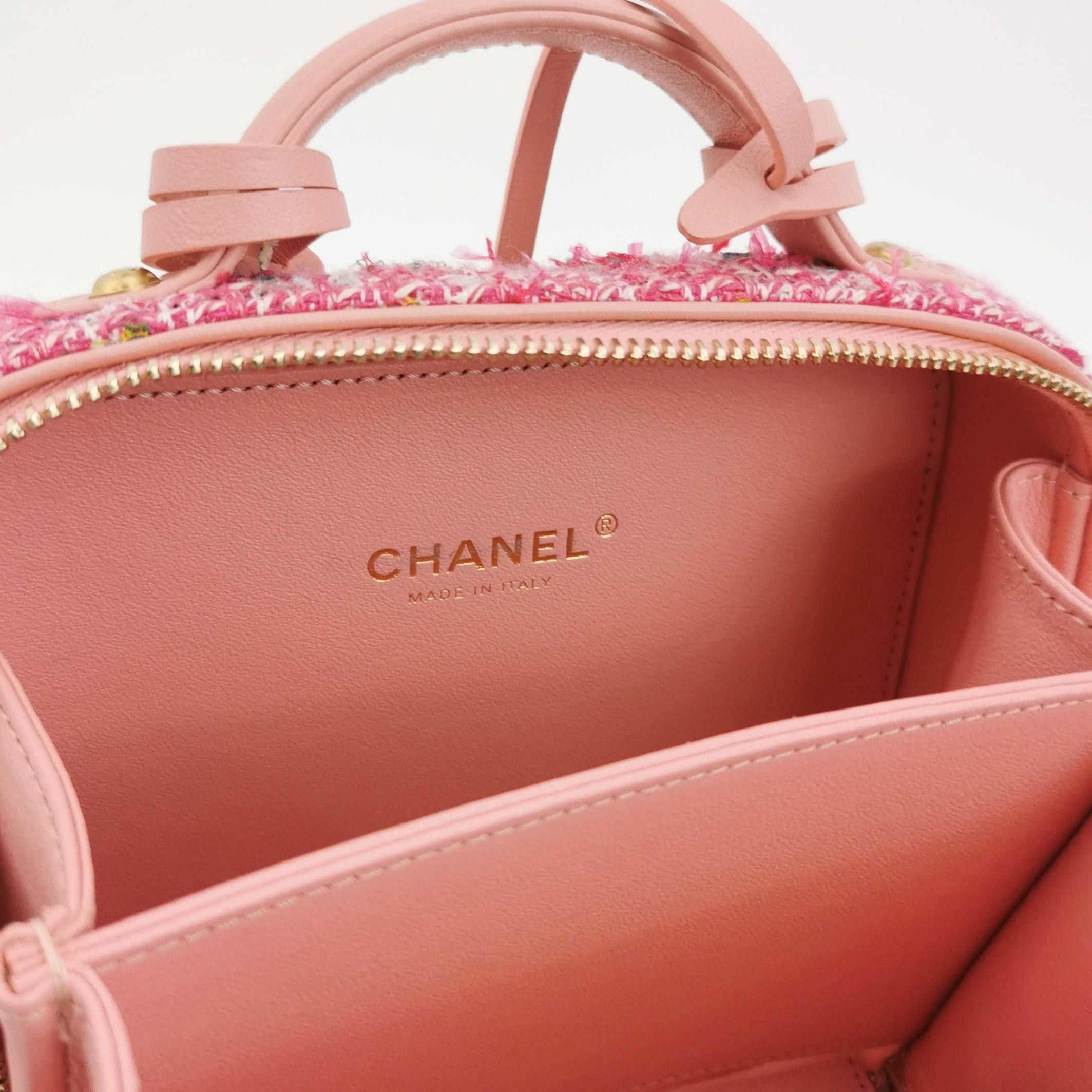 Chanel Chanel Women os Crossbody Bags Size ONE SIZE - 8 Thumbnail
