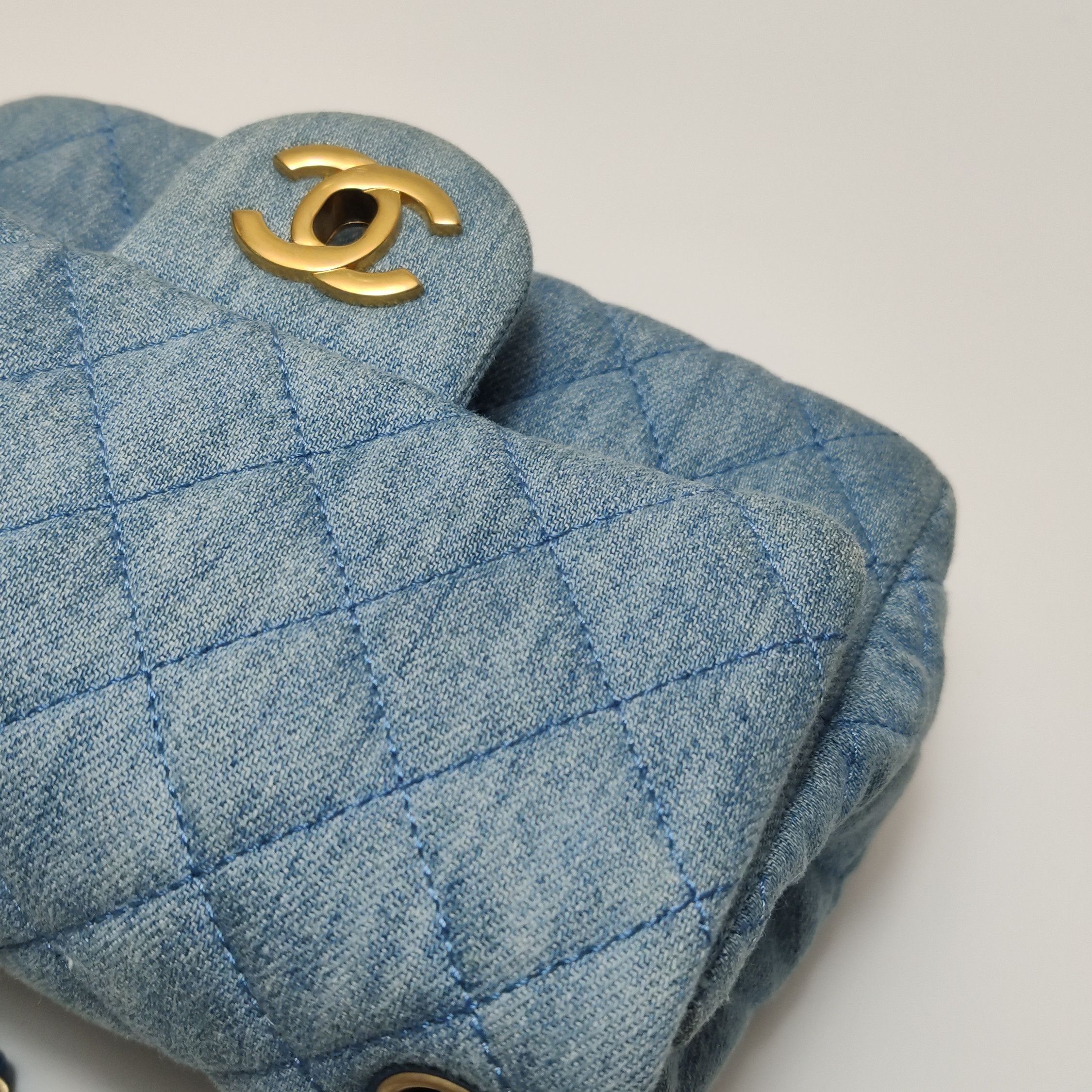 Chanel Chanel Women os Crossbody Bags Size ONE SIZE - 22 Thumbnail
