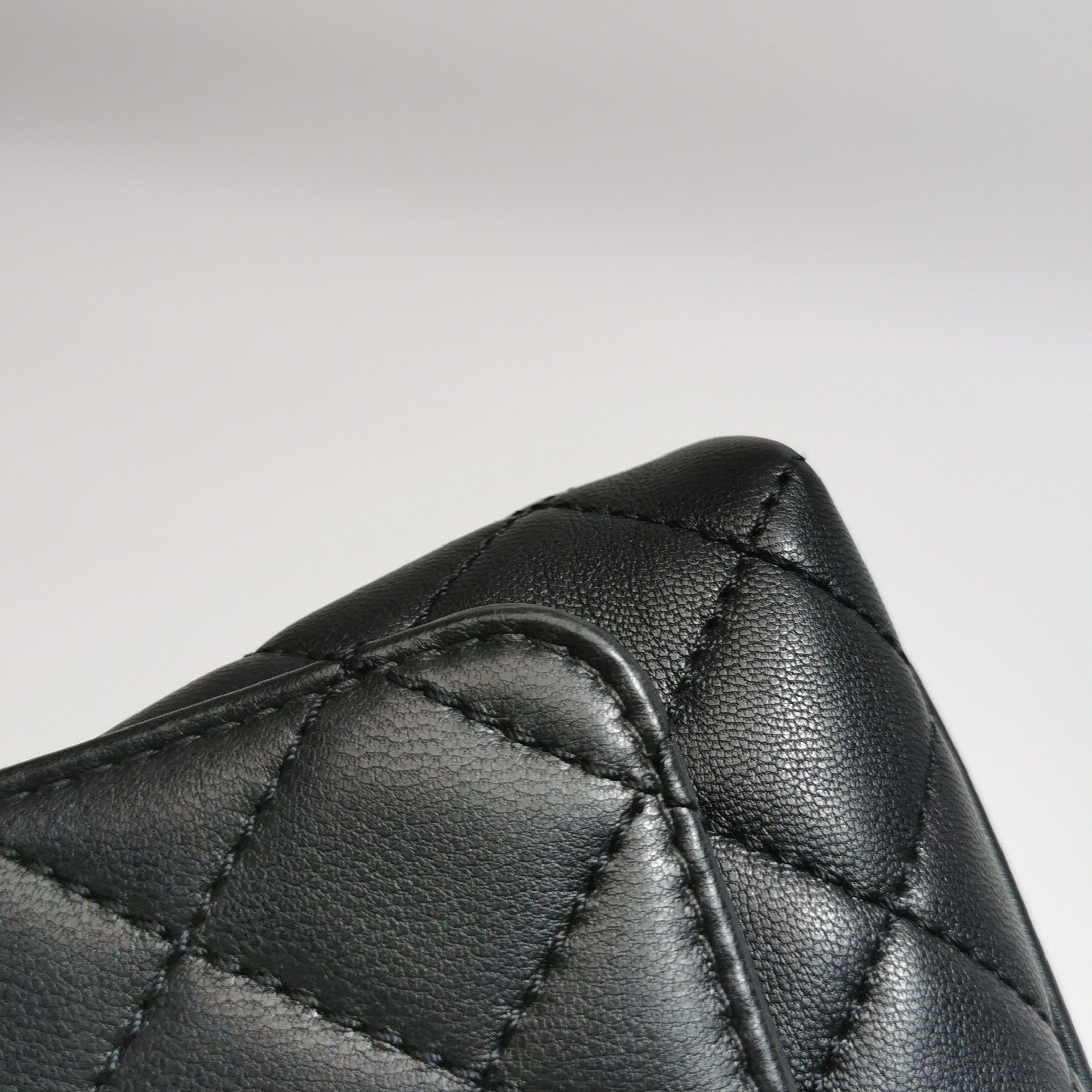 Chanel Chanel Women os Shoulder Bags Size ONE SIZE - 19 Thumbnail