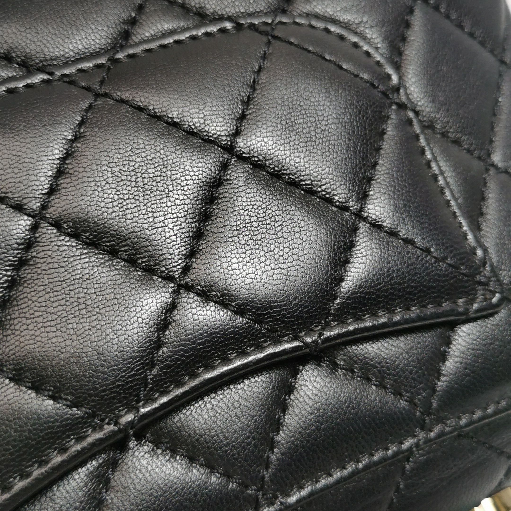 Chanel Chanel Women os Shoulder Bags Size ONE SIZE - 22 Thumbnail