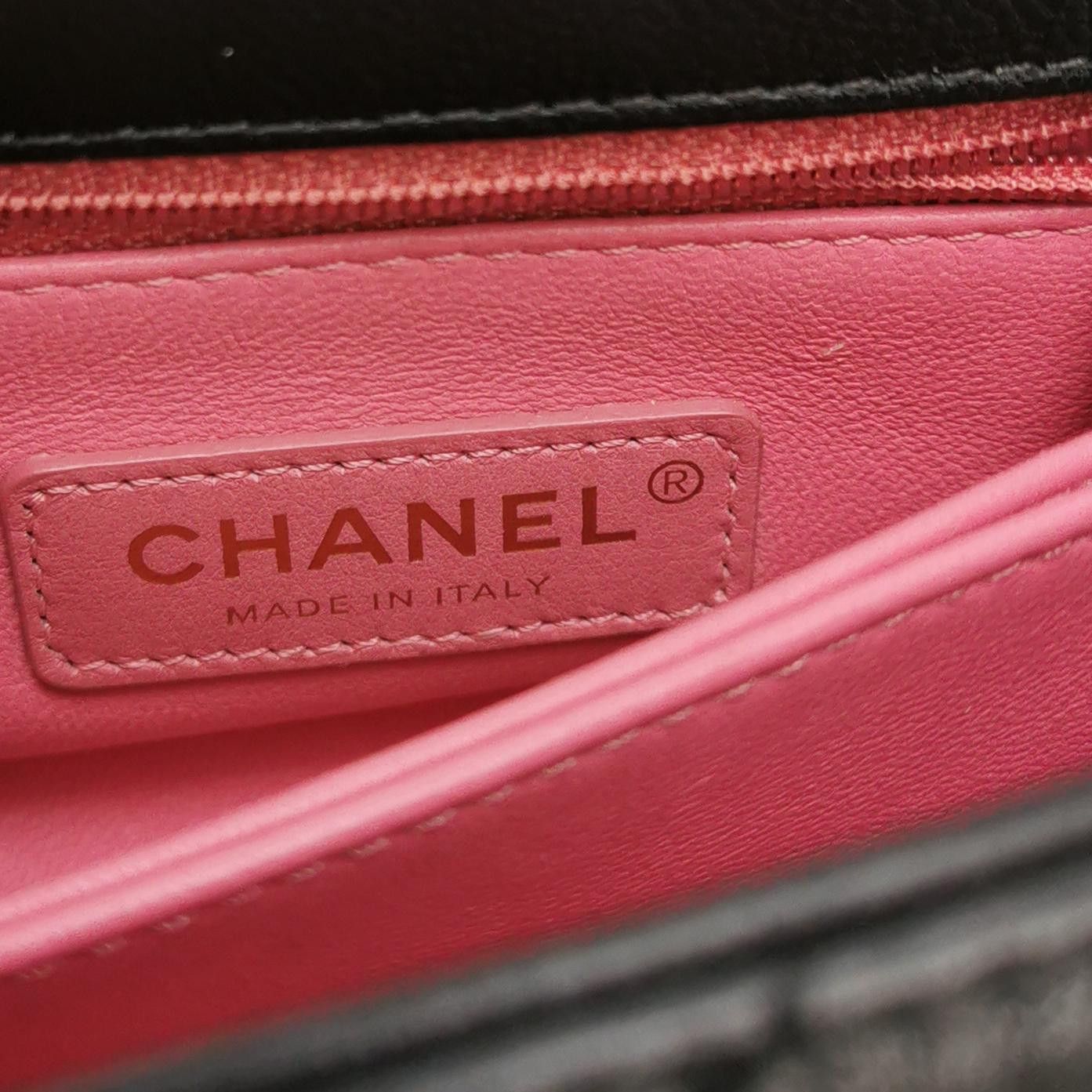 Chanel Chanel Women os Shoulder Bags Size ONE SIZE - 8 Thumbnail