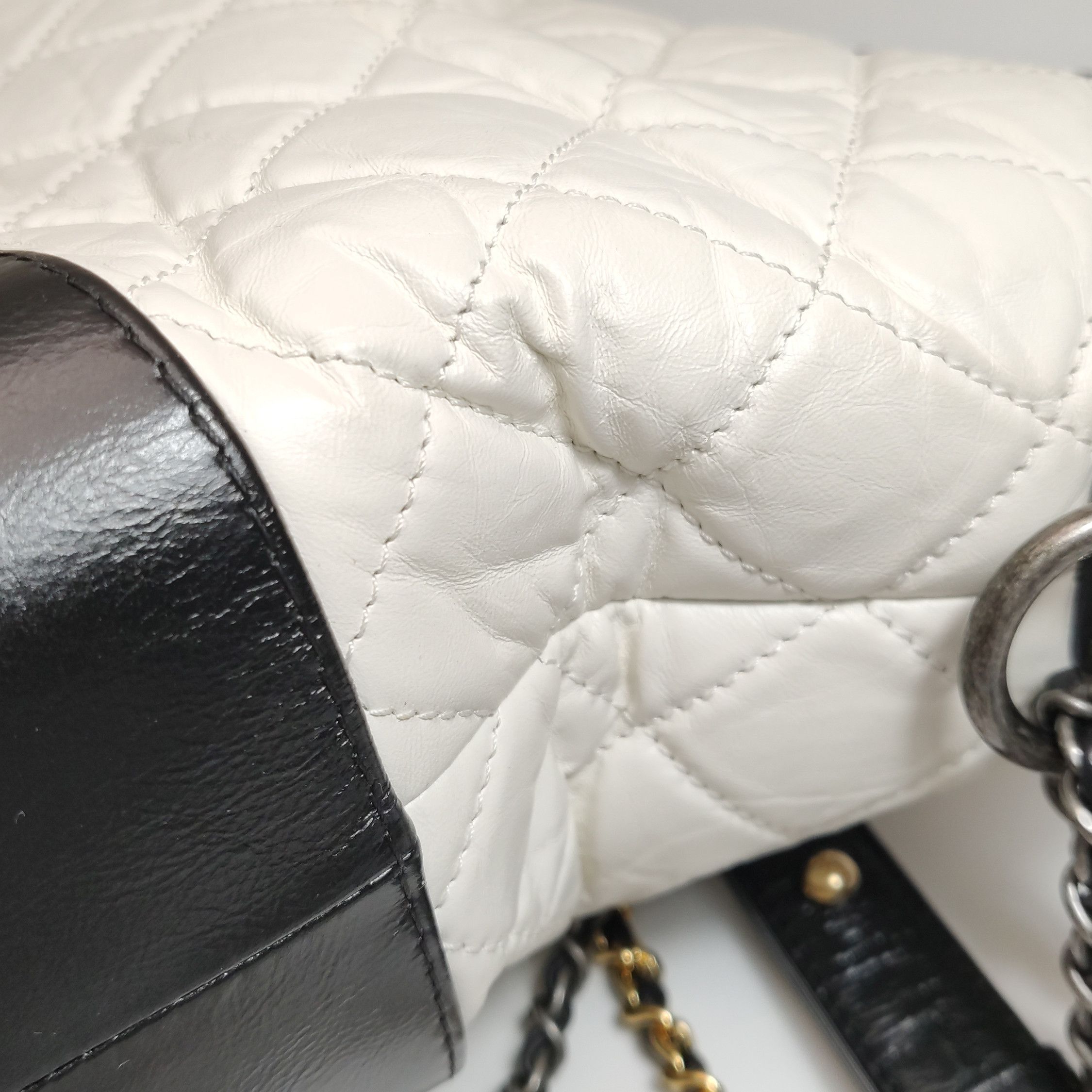 Chanel Chanel Women os Shoulder Bags Size ONE SIZE - 25 Thumbnail