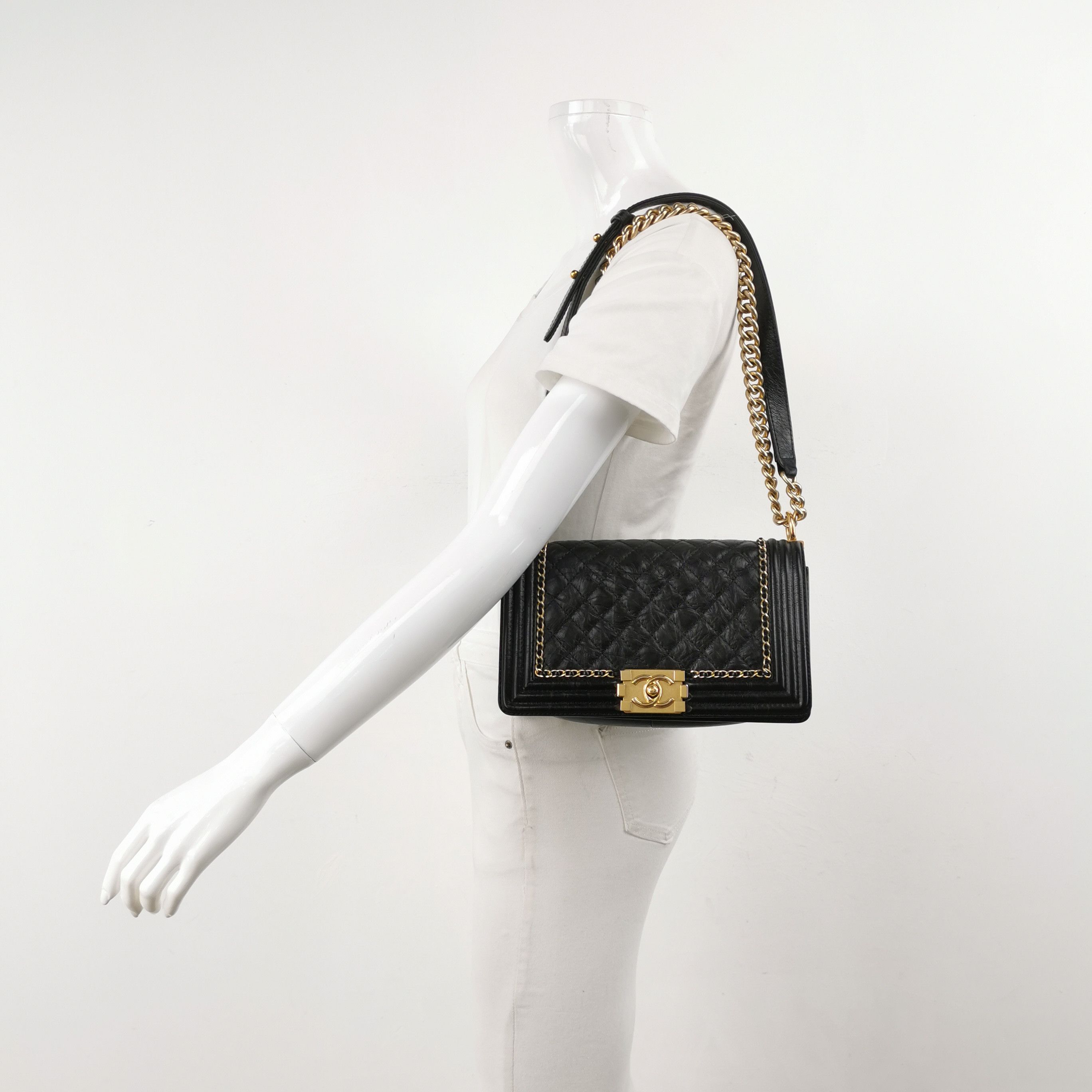 Chanel Chanel Women os Crossbody Bags Size ONE SIZE - 2 Thumbnail