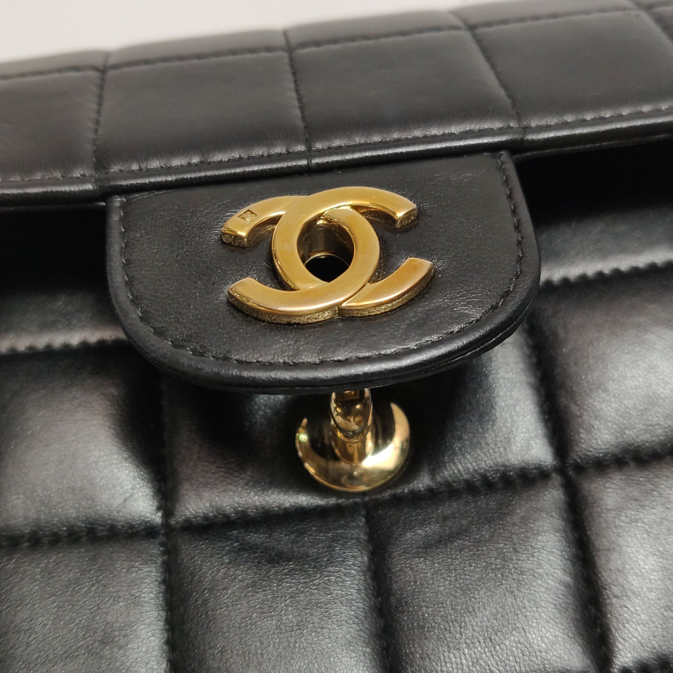Chanel Chanel Women os Shoulder Bags Size ONE SIZE - 22 Thumbnail