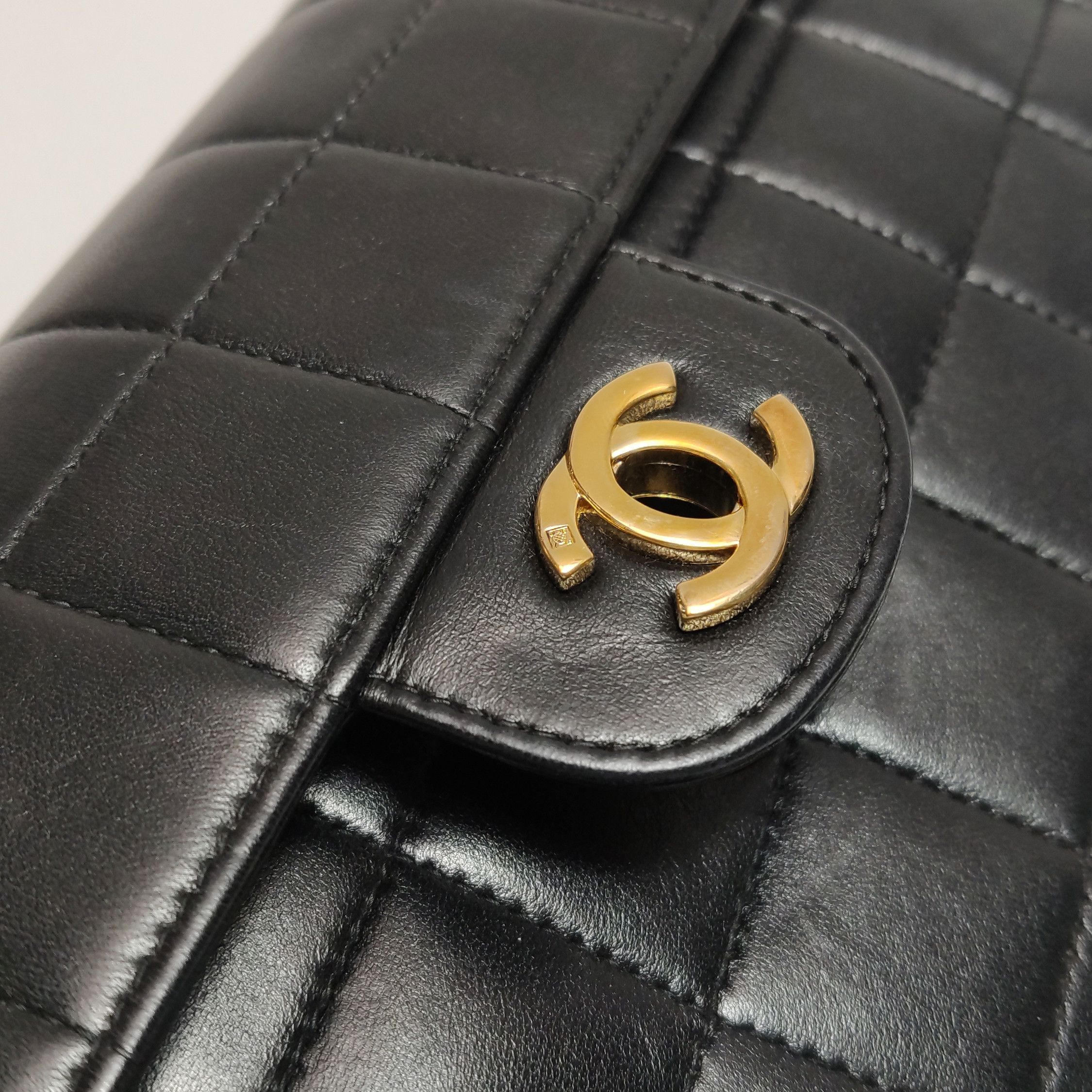 Chanel Chanel Women os Shoulder Bags Size ONE SIZE - 14 Thumbnail