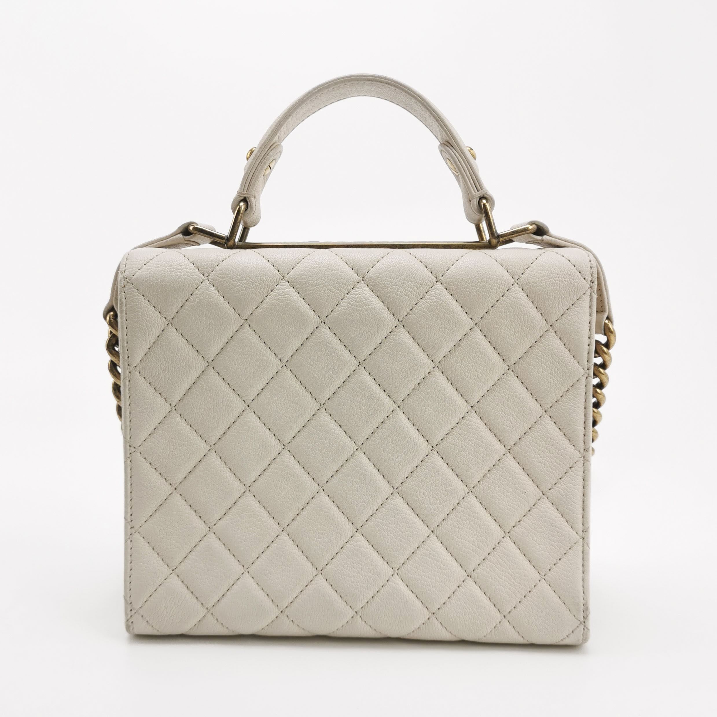 Chanel Chanel Women os Shoulder Bags Size ONE SIZE - 5 Thumbnail