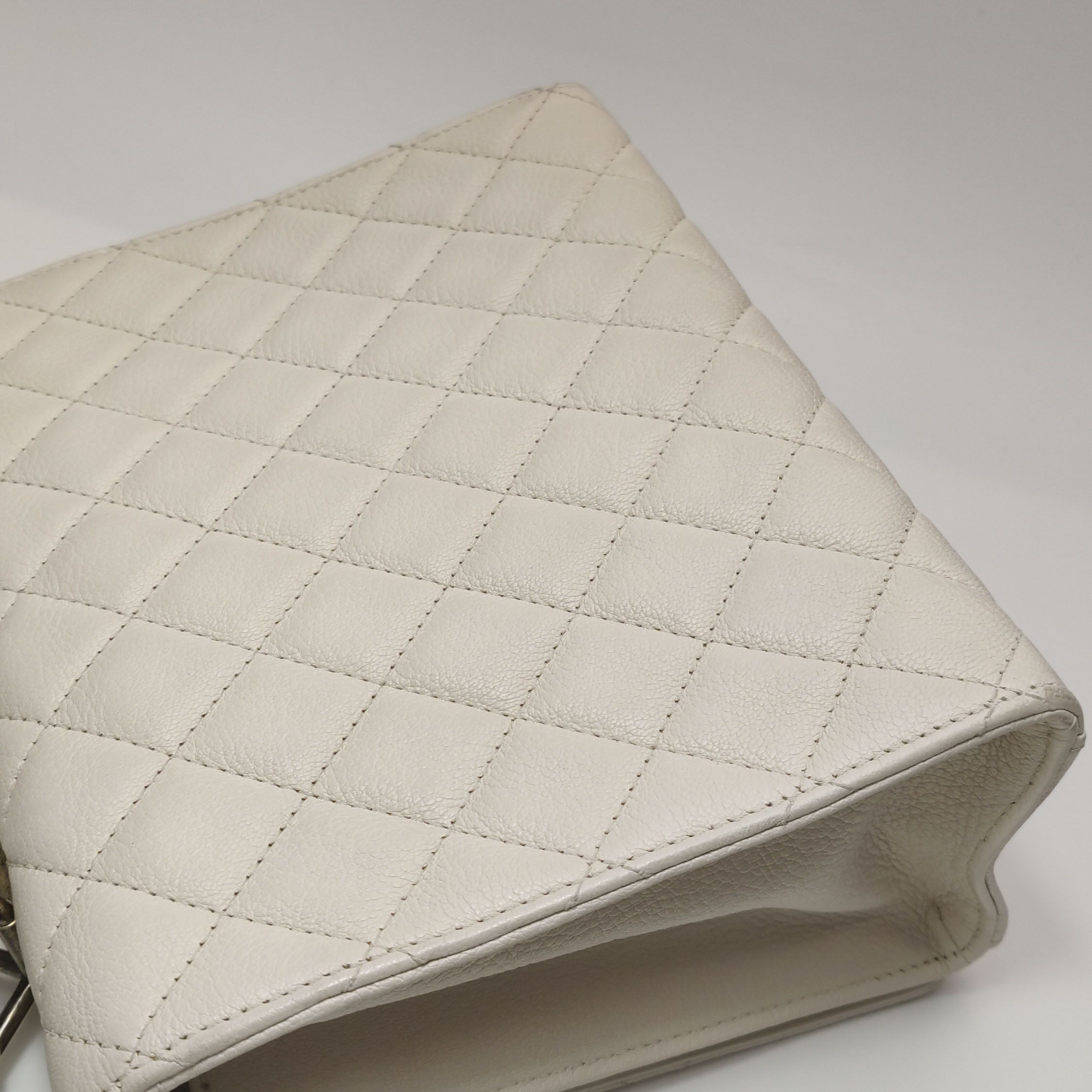 Chanel Chanel Women os Shoulder Bags Size ONE SIZE - 17 Thumbnail