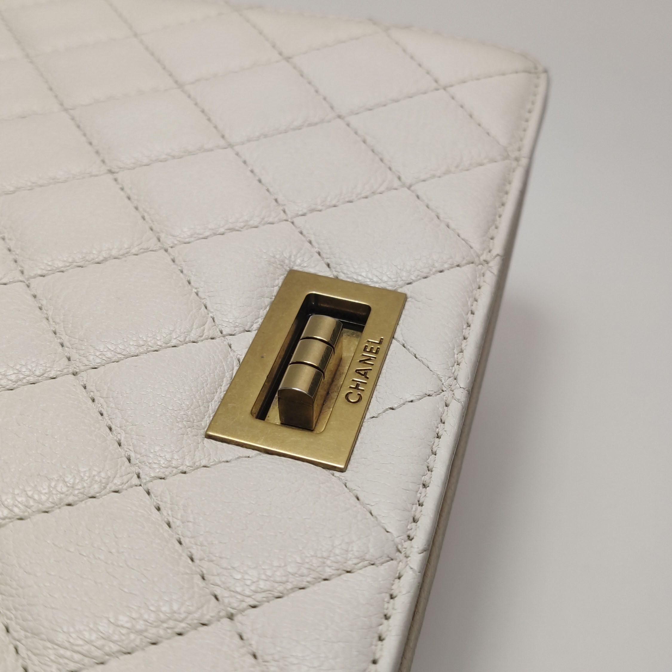 Chanel Chanel Women os Shoulder Bags Size ONE SIZE - 12 Thumbnail
