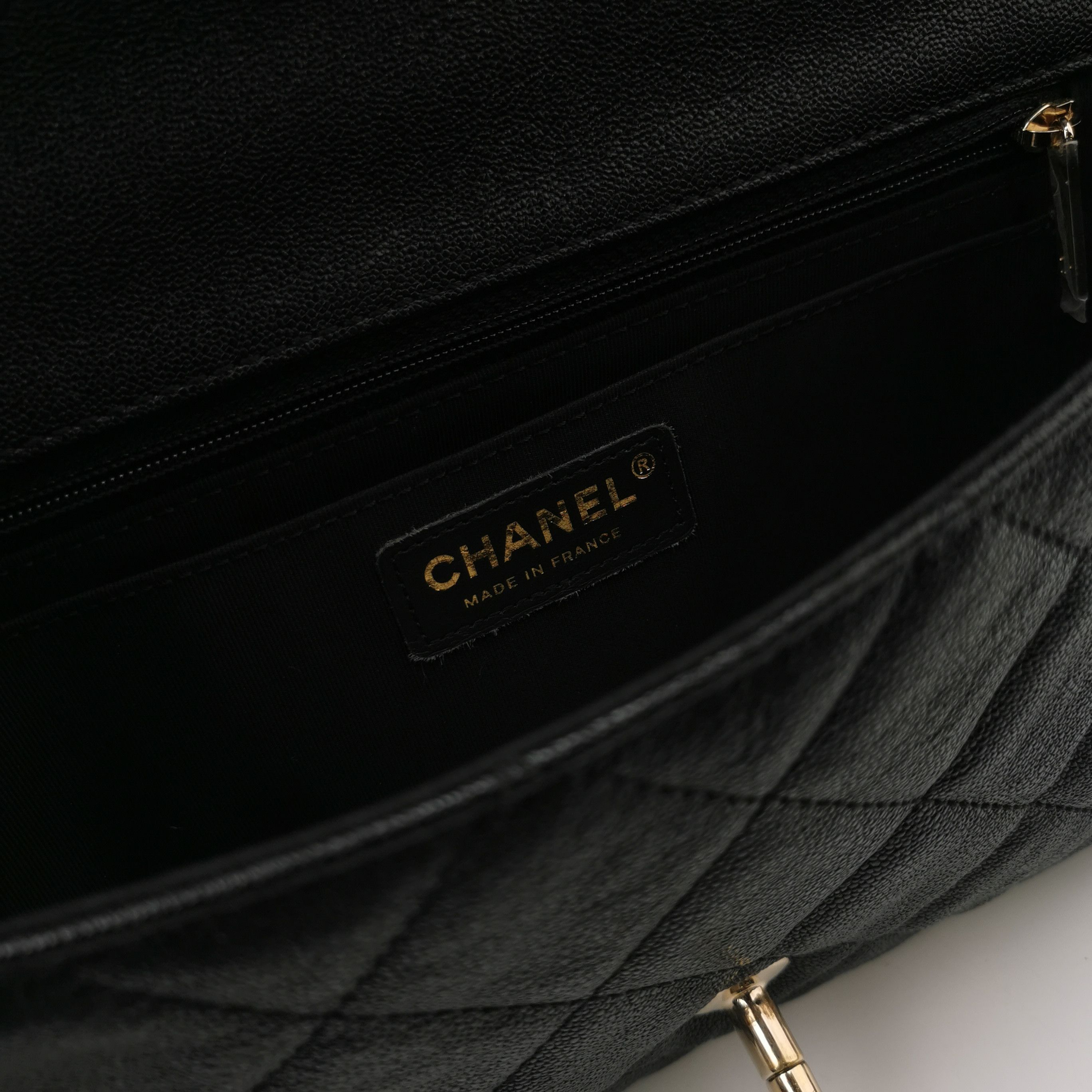Chanel Chanel Women os Shoulder Bags Size ONE SIZE - 8 Thumbnail