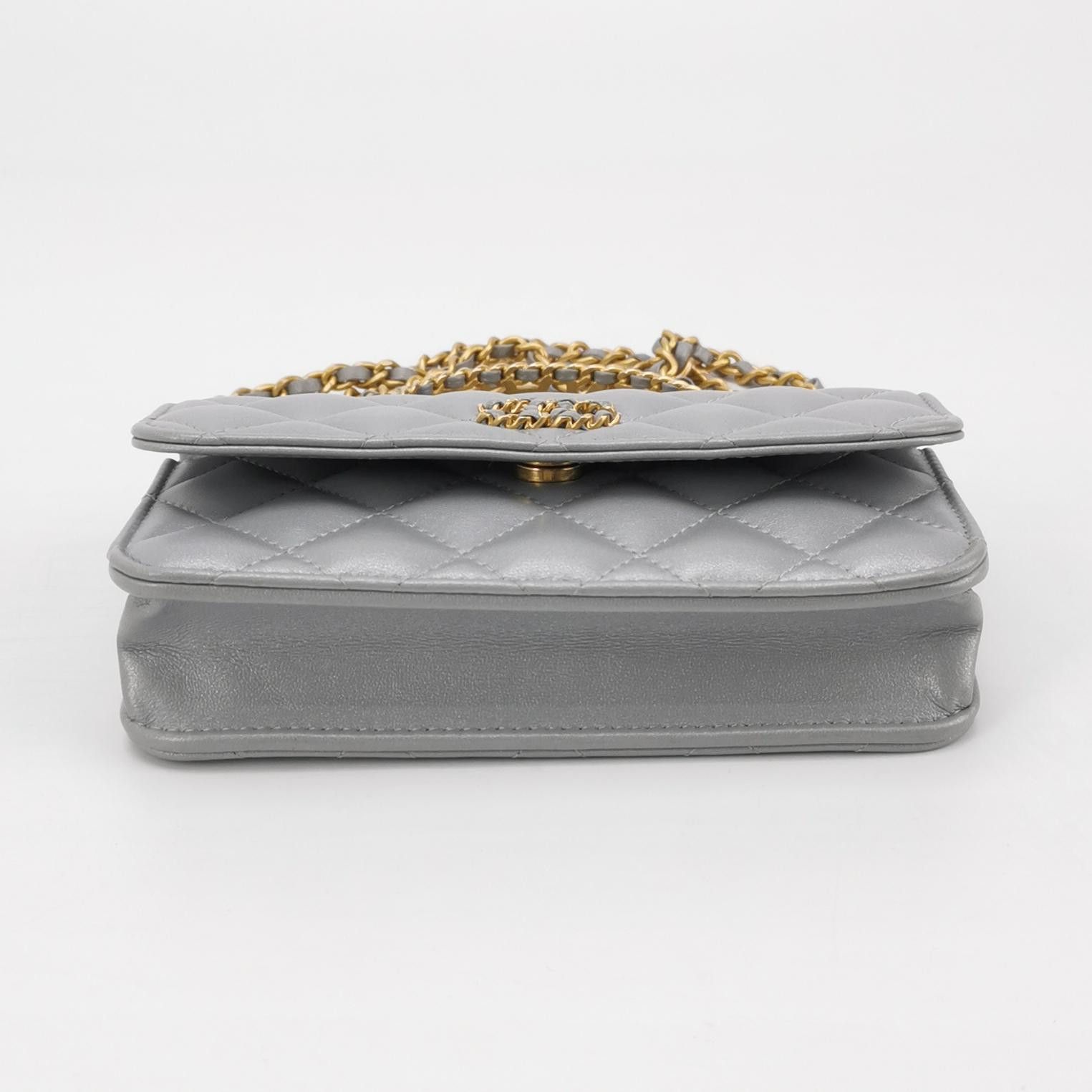 Chanel Chanel Women os Crossbody Bags Size ONE SIZE - 6 Thumbnail