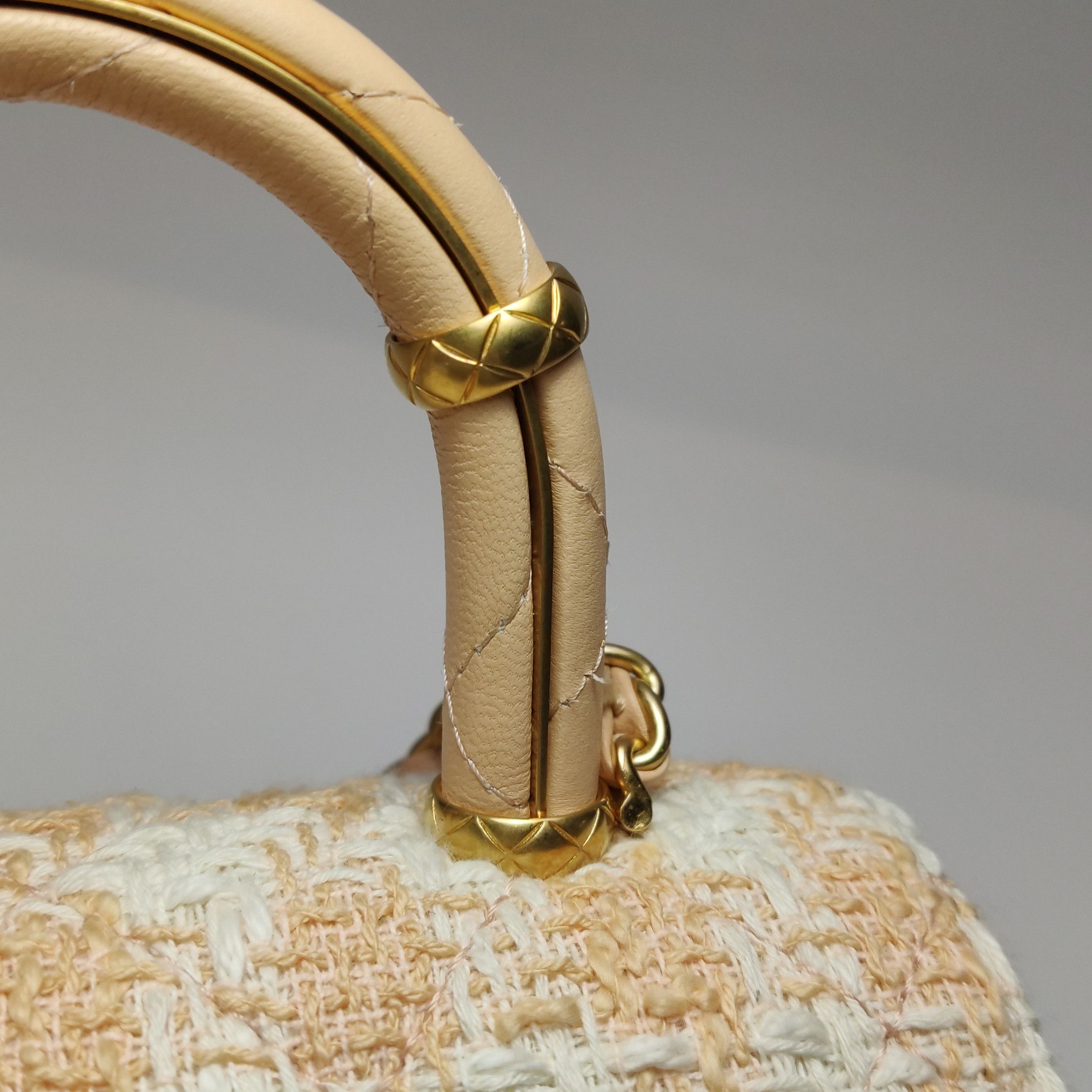 Chanel Chanel Women os Crossbody Bags Size ONE SIZE - 12 Thumbnail