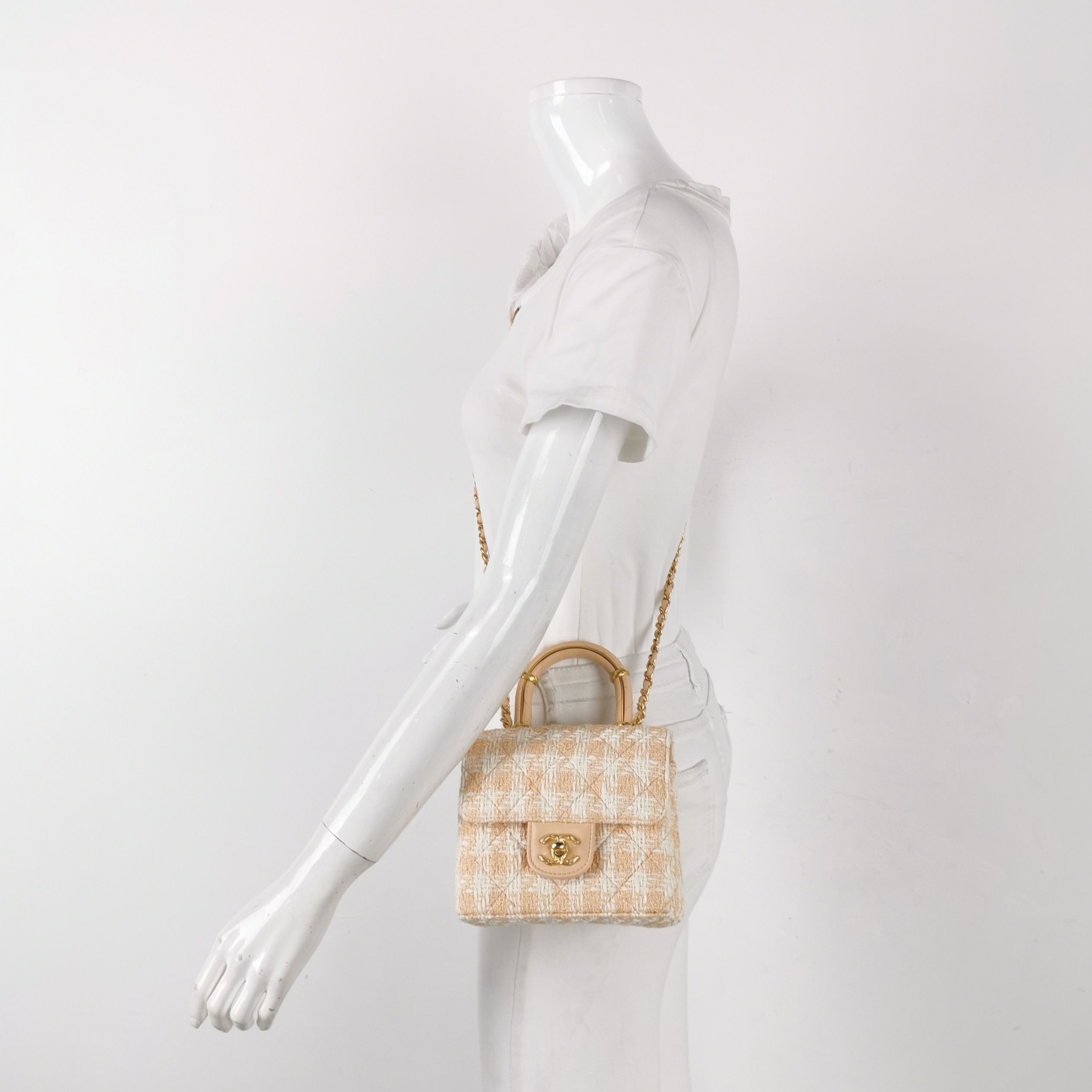 Chanel Chanel Women os Crossbody Bags Size ONE SIZE - 2 Thumbnail