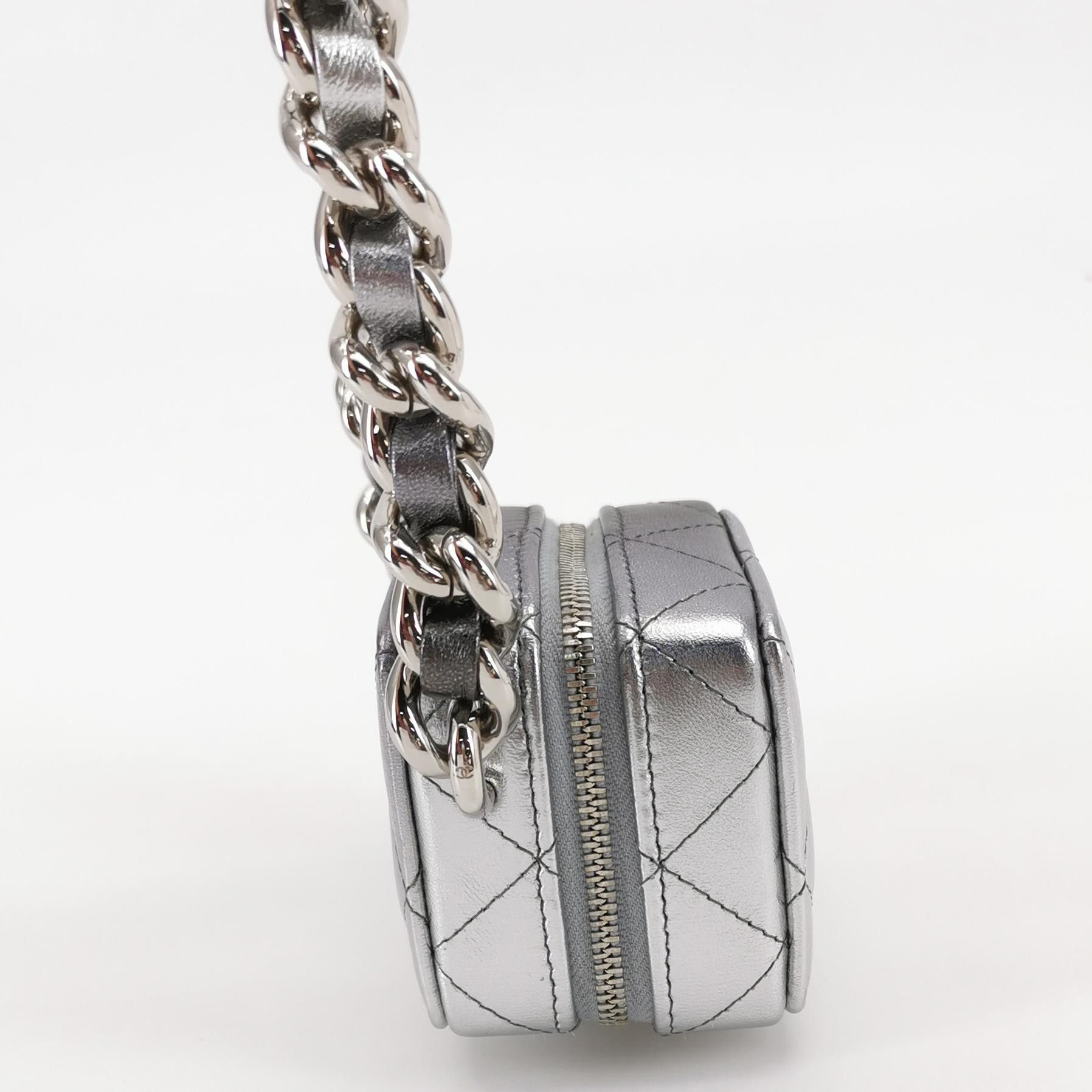 Chanel Chanel Women os Crossbody Bags Size ONE SIZE - 4 Thumbnail