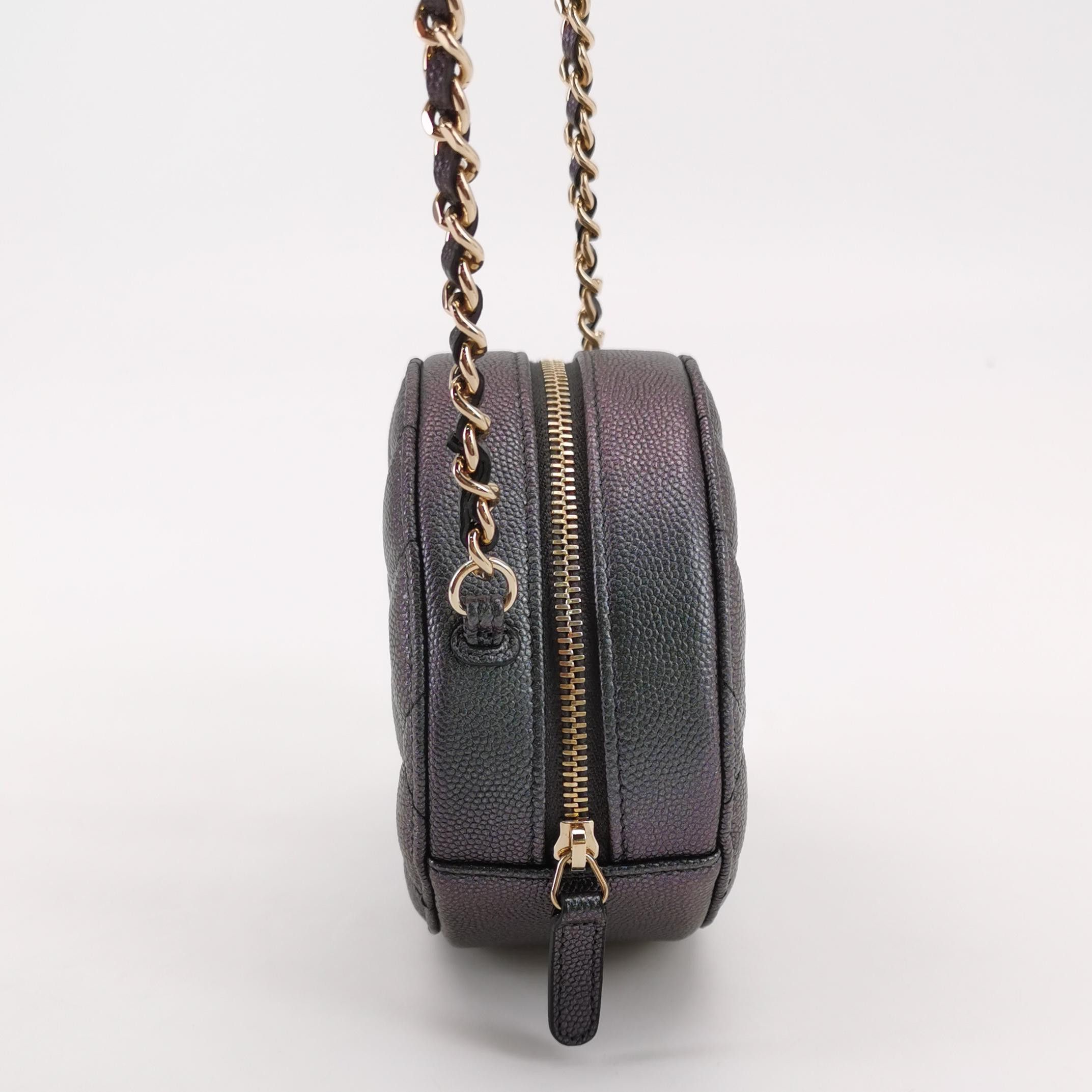 Chanel Chanel Women os Crossbody Bags Size ONE SIZE - 4 Thumbnail