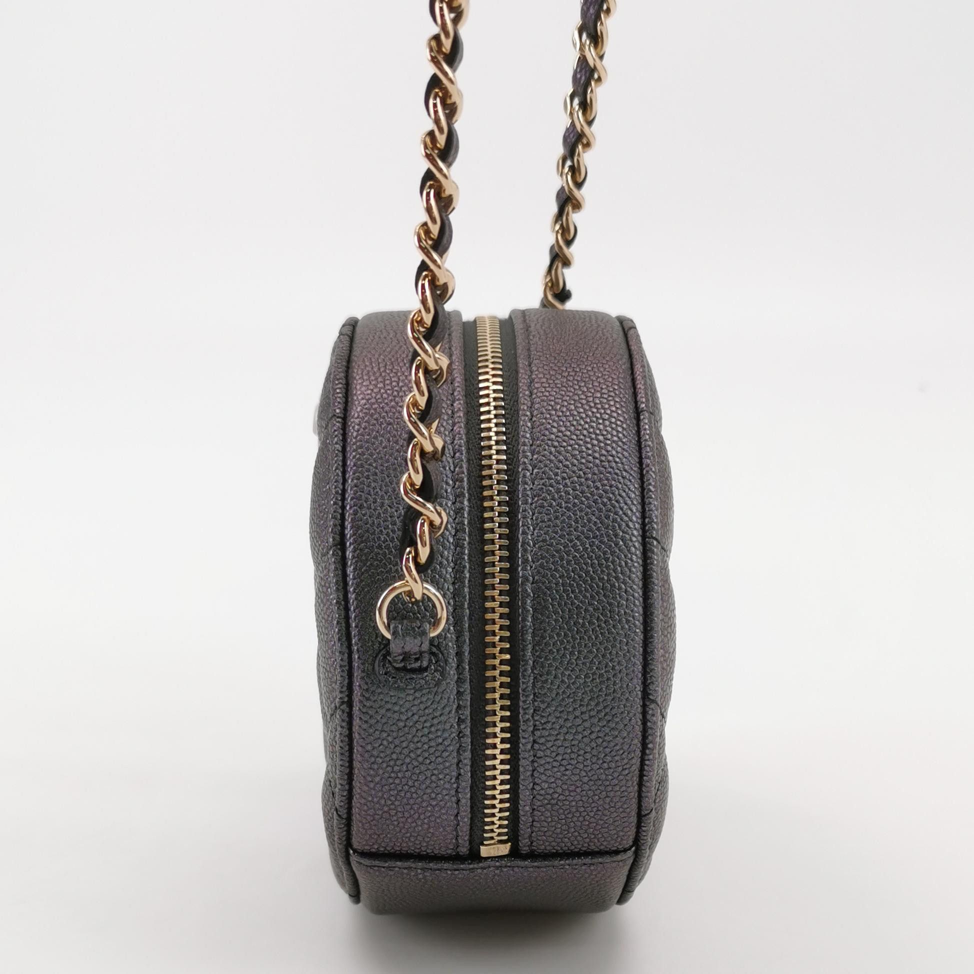 Chanel Chanel Women os Crossbody Bags Size ONE SIZE - 3 Thumbnail