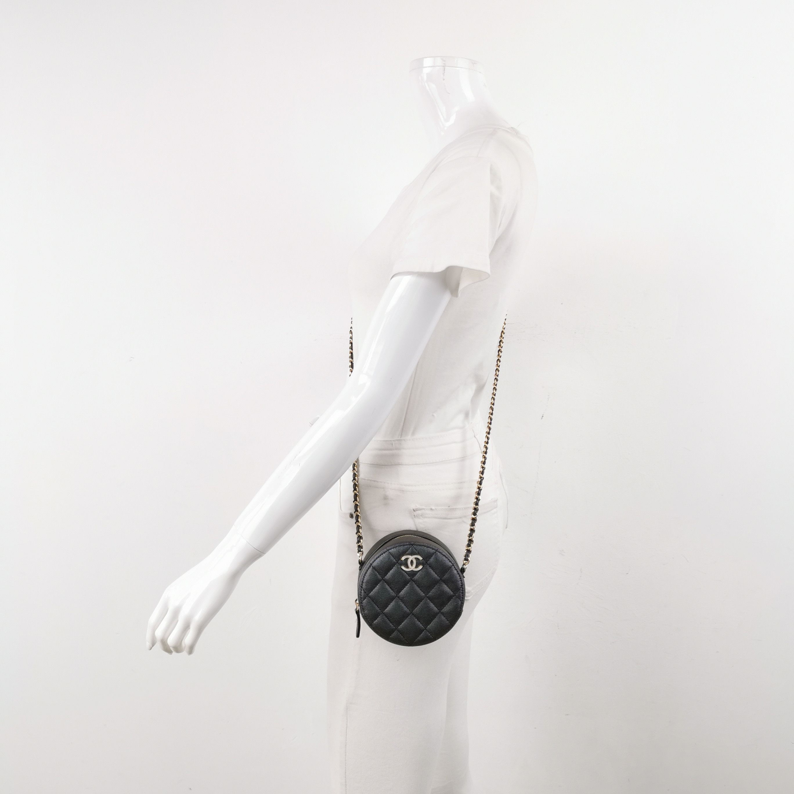Chanel Chanel Women os Crossbody Bags Size ONE SIZE - 2 Thumbnail