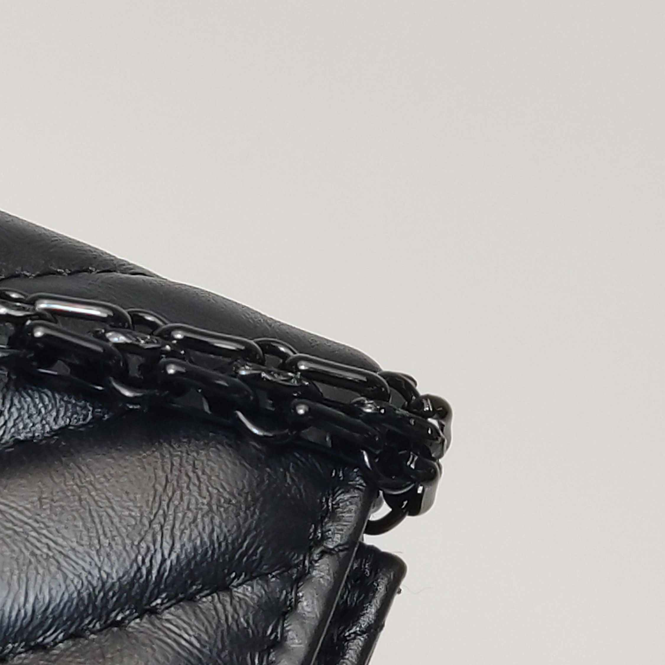 Chanel Chanel Women os Crossbody Bags Size ONE SIZE - 14 Thumbnail