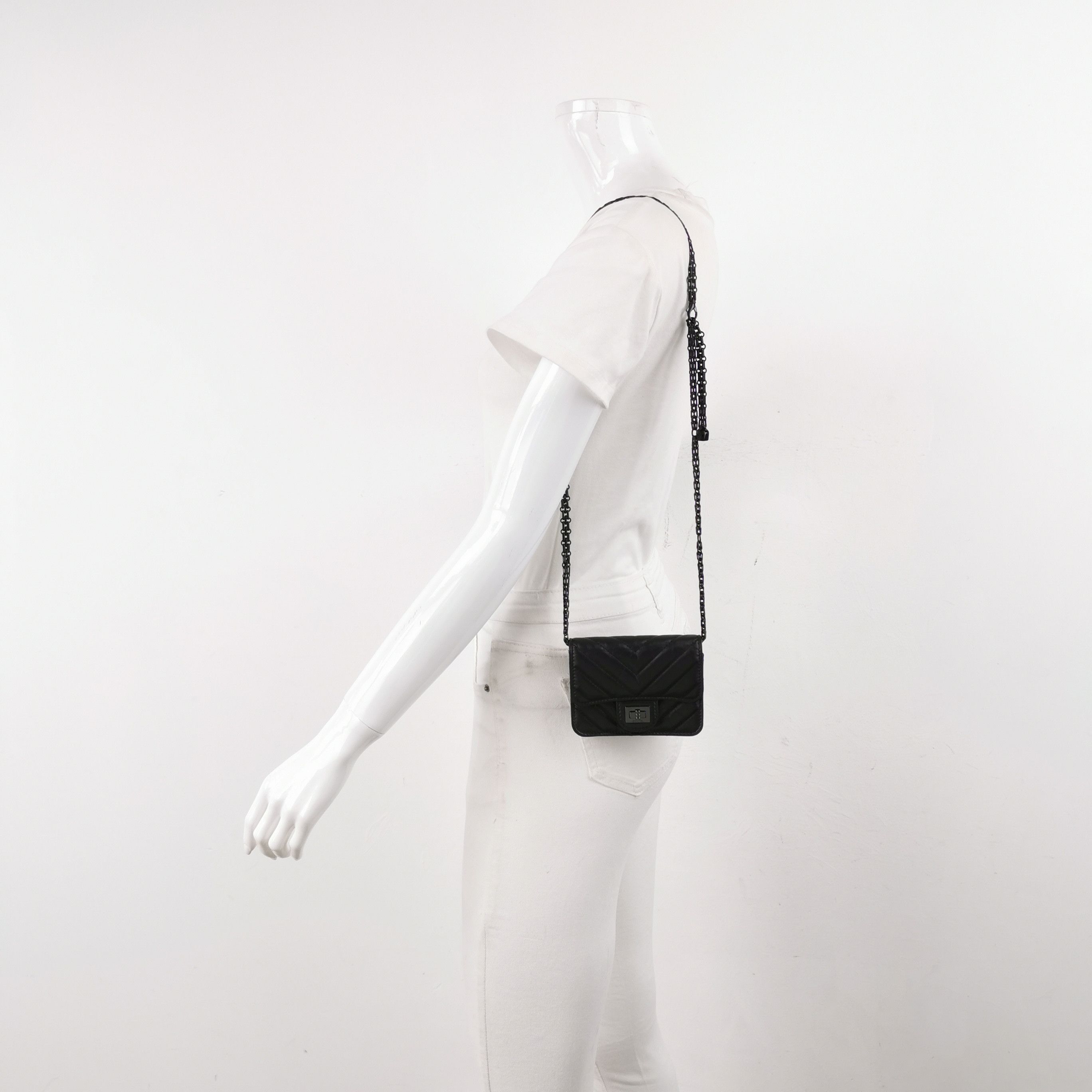 Chanel Chanel Women os Crossbody Bags Size ONE SIZE - 2 Thumbnail