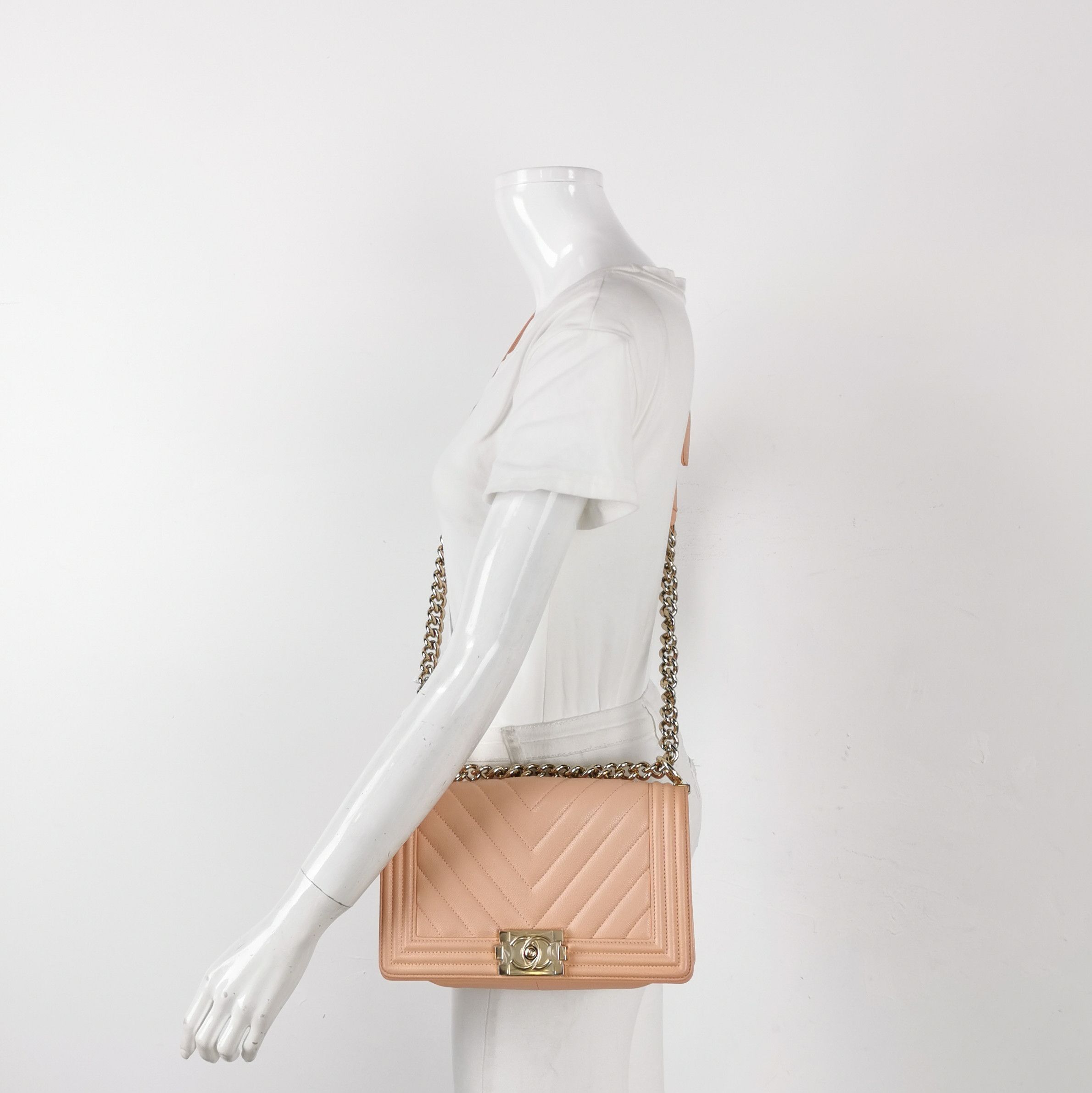 Chanel Chanel Women os Shoulder Bags Size ONE SIZE - 2 Thumbnail
