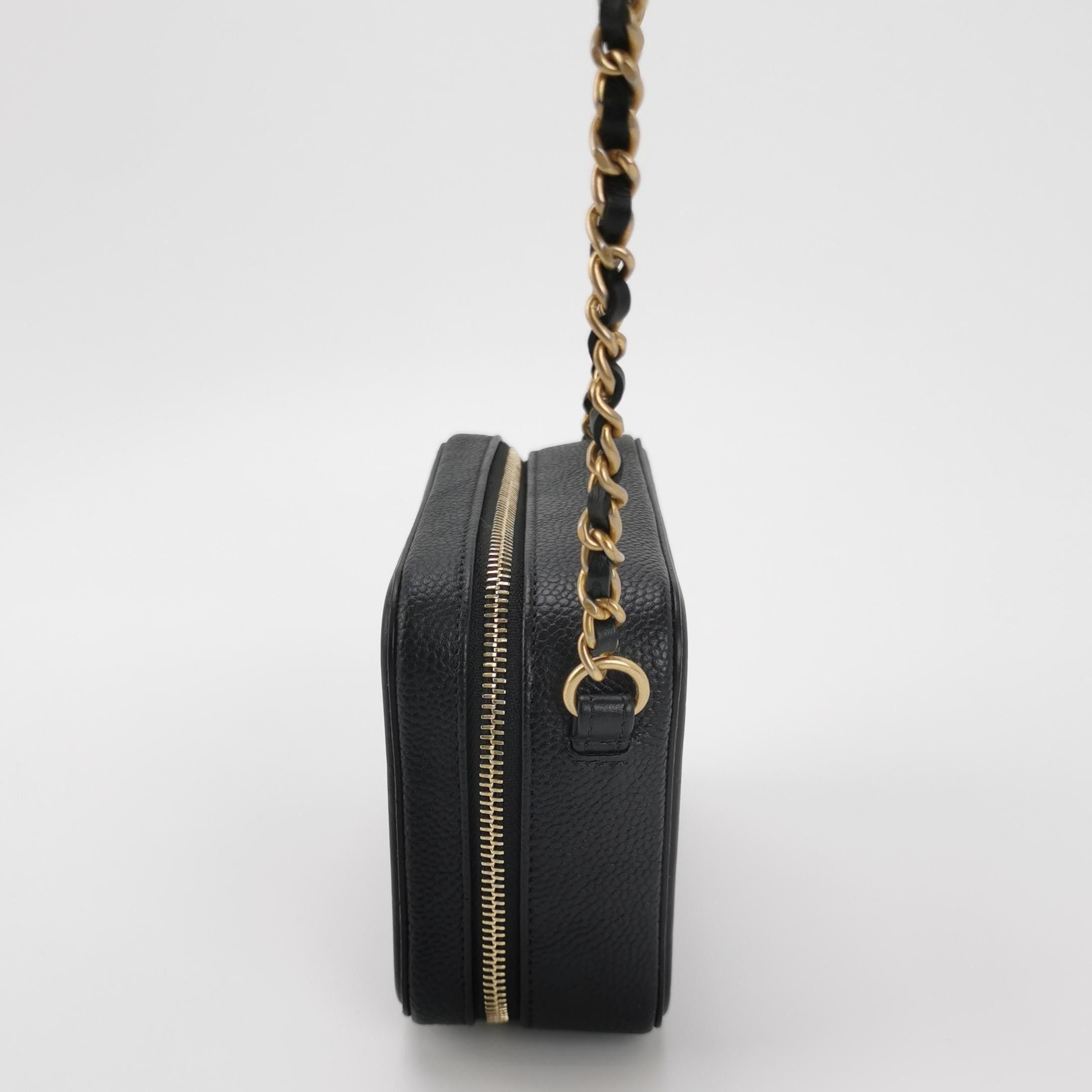 Chanel Chanel Women os Crossbody Bags Size ONE SIZE - 3 Thumbnail